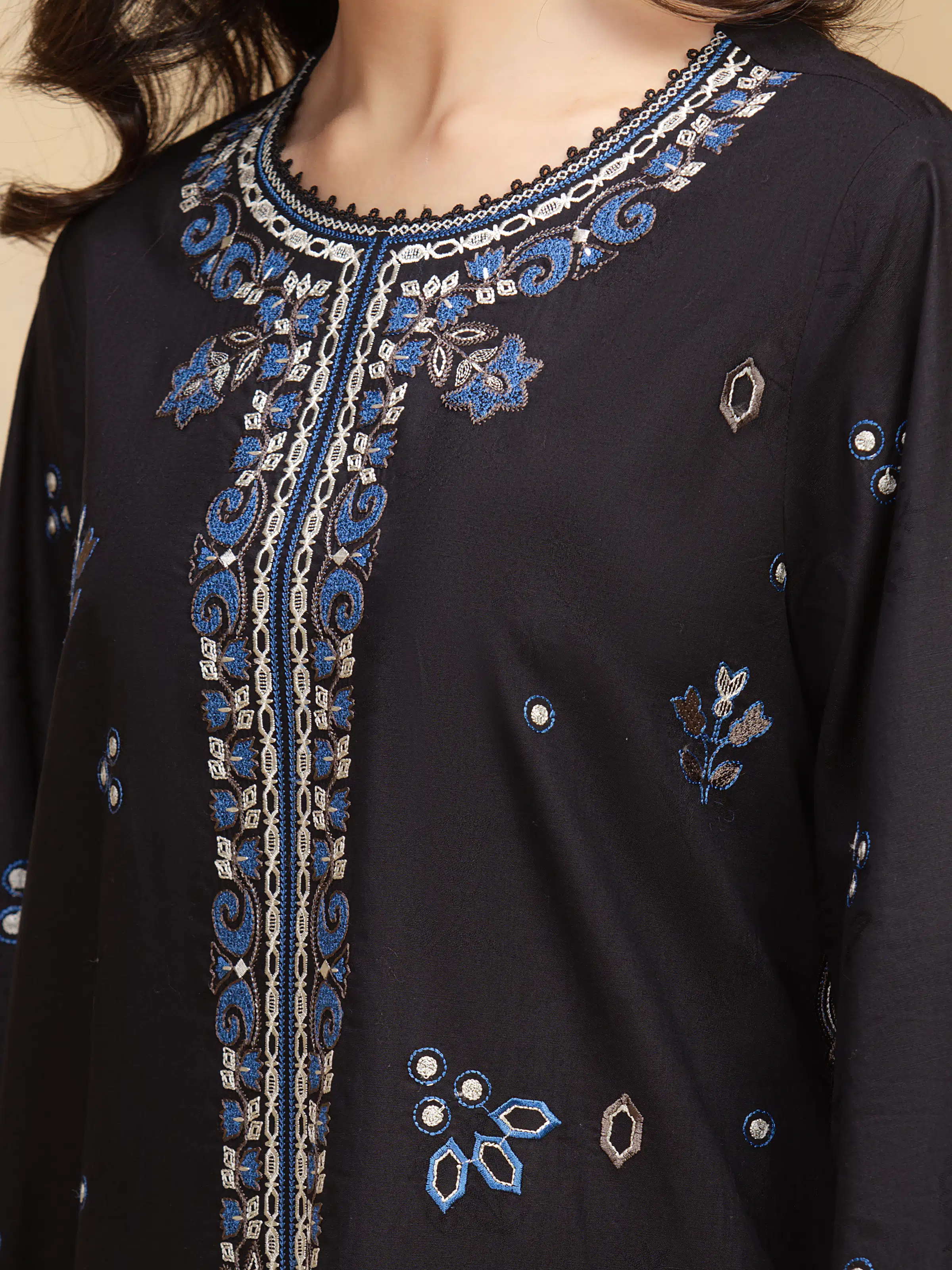 Unstitched Embroidered Jacquard Suit - EWU5V3-31159-3P - Image 3