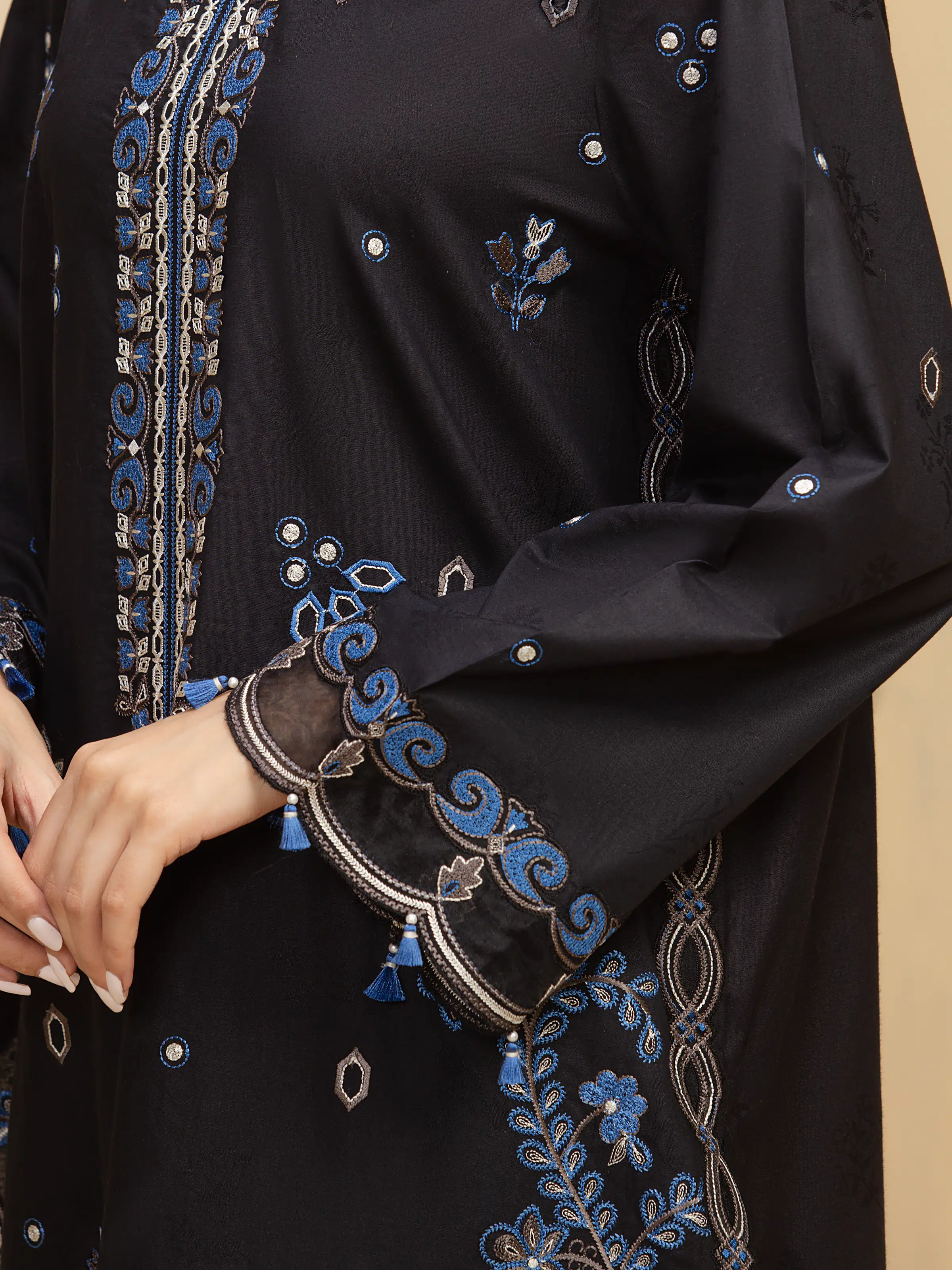 Unstitched Embroidered Jacquard Suit - EWU5V3-31159-3P - Image 4
