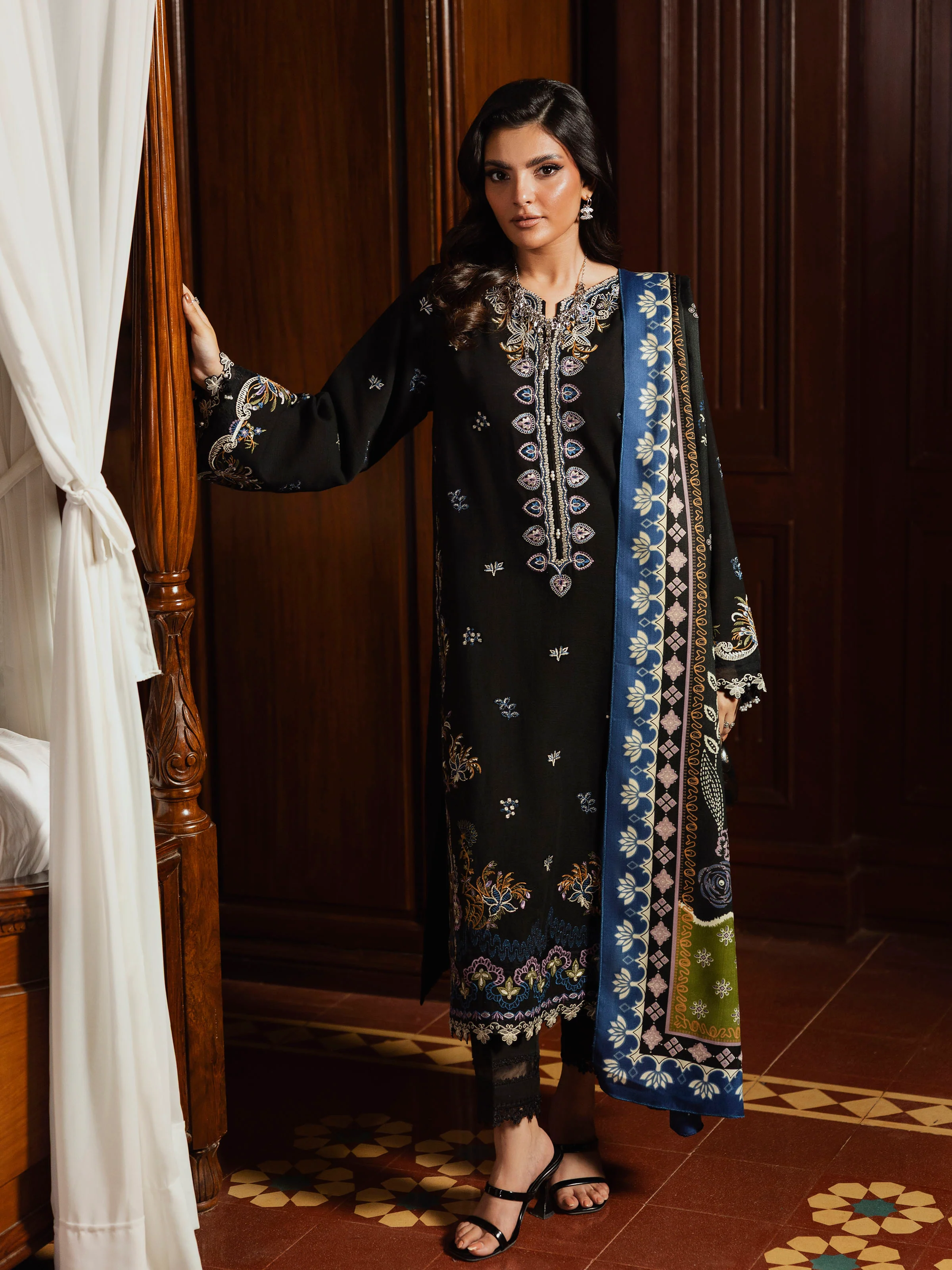 Unstitched Embroidered Khaddar Suit - EWU5V11-32007-3P
