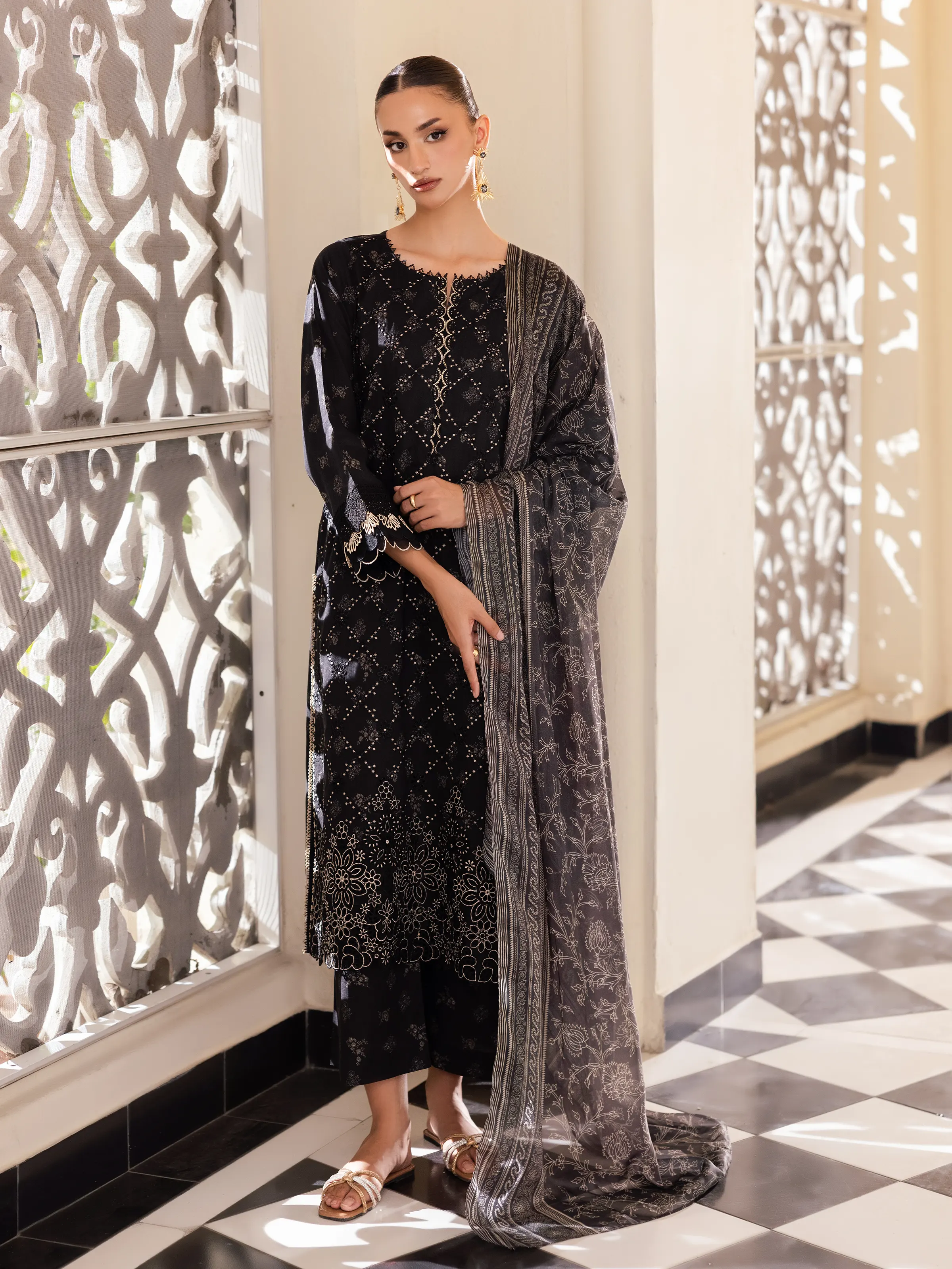 Unstitched Embroidered Lawn Suit - EWU5V1-31429-3P