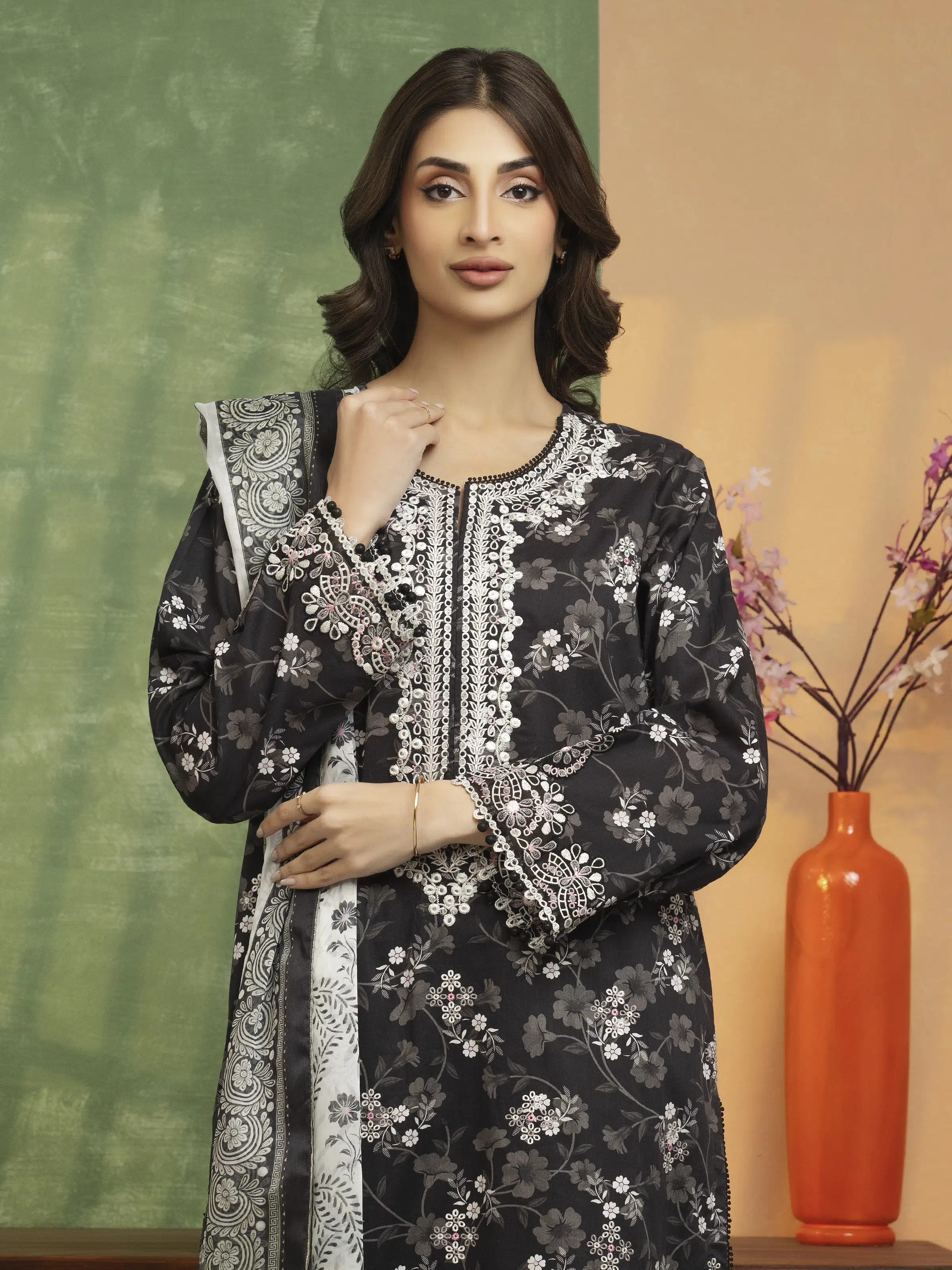 Unstitched Embroidered Lawn Suit - EWU5V1-31432-3P - Image 3