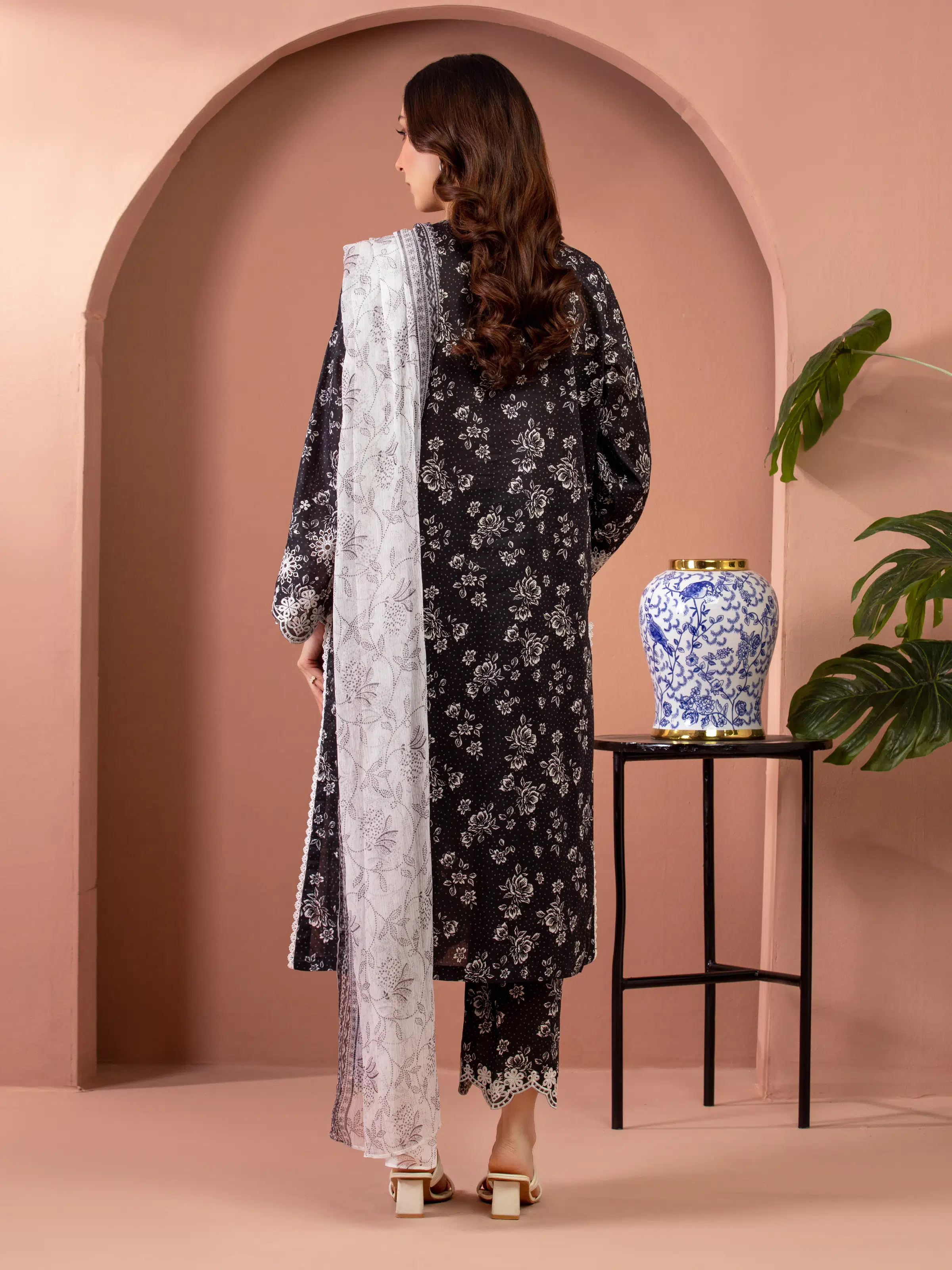 Unstitched Embroidered Lawn Suit - EWU5V1-31475-3P - Image 2