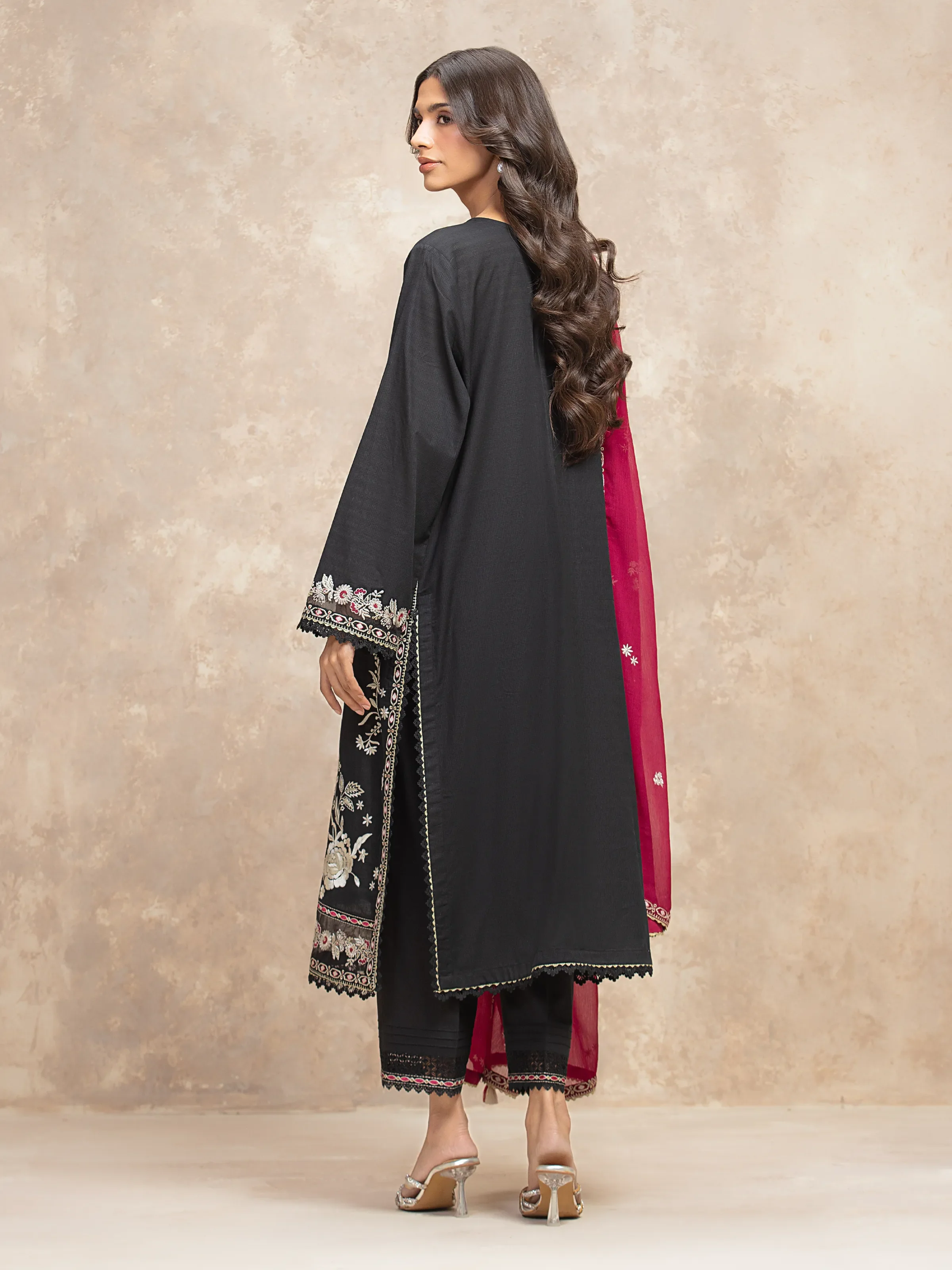 Unstitched Embroidered Lawn Suit - EWU5V1-31709-3P - Image 6