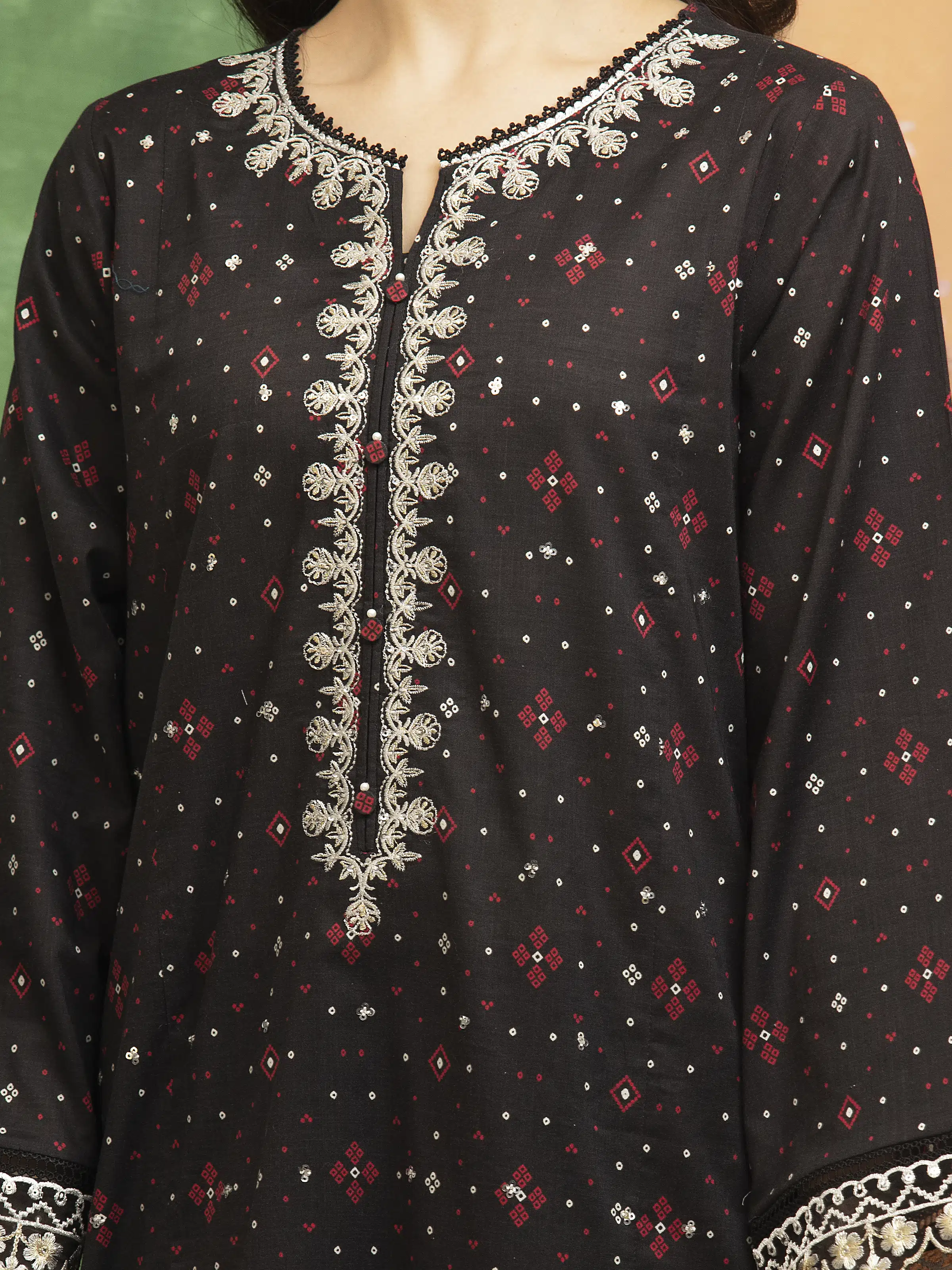 Unstitched Embroidered Lawn Suit - EWU5V1-31416-3P - Image 3