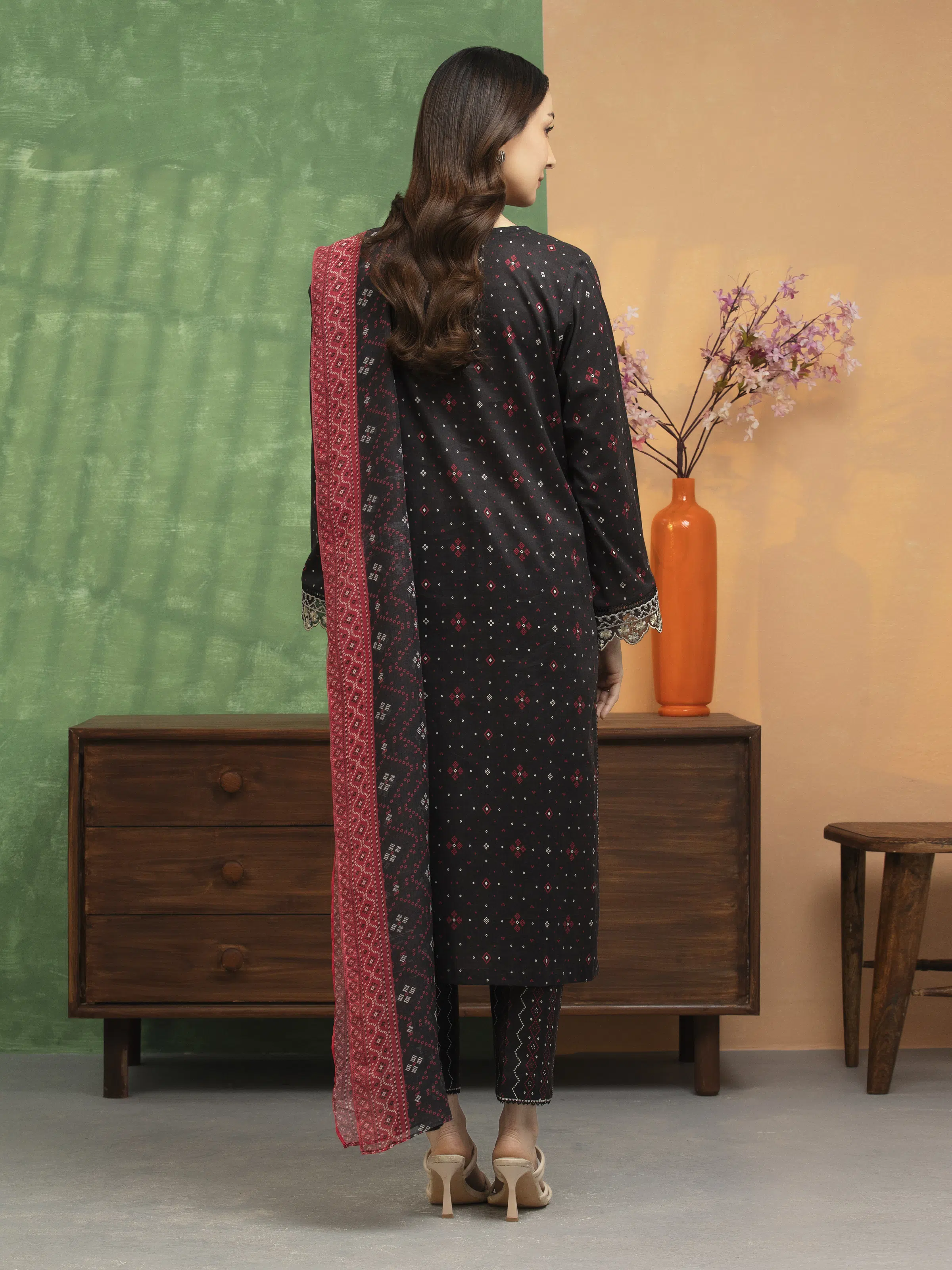Unstitched Embroidered Lawn Suit - EWU5V1-31416-3P - Image 6