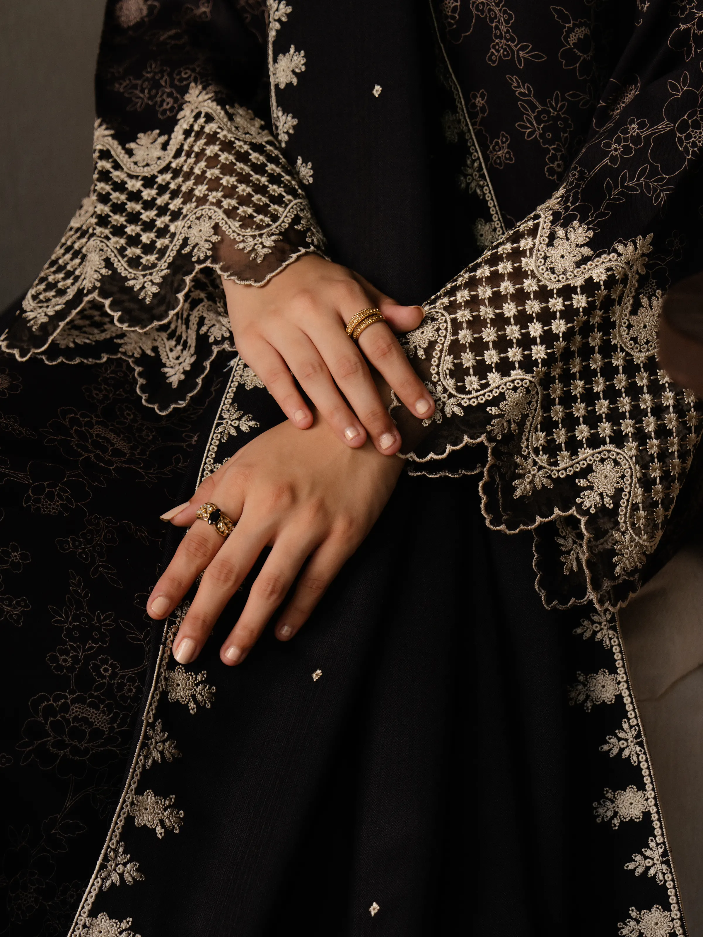 Unstitched Embroidered Marina Twill Suit - EWU24V14-30179-3P - Image 4