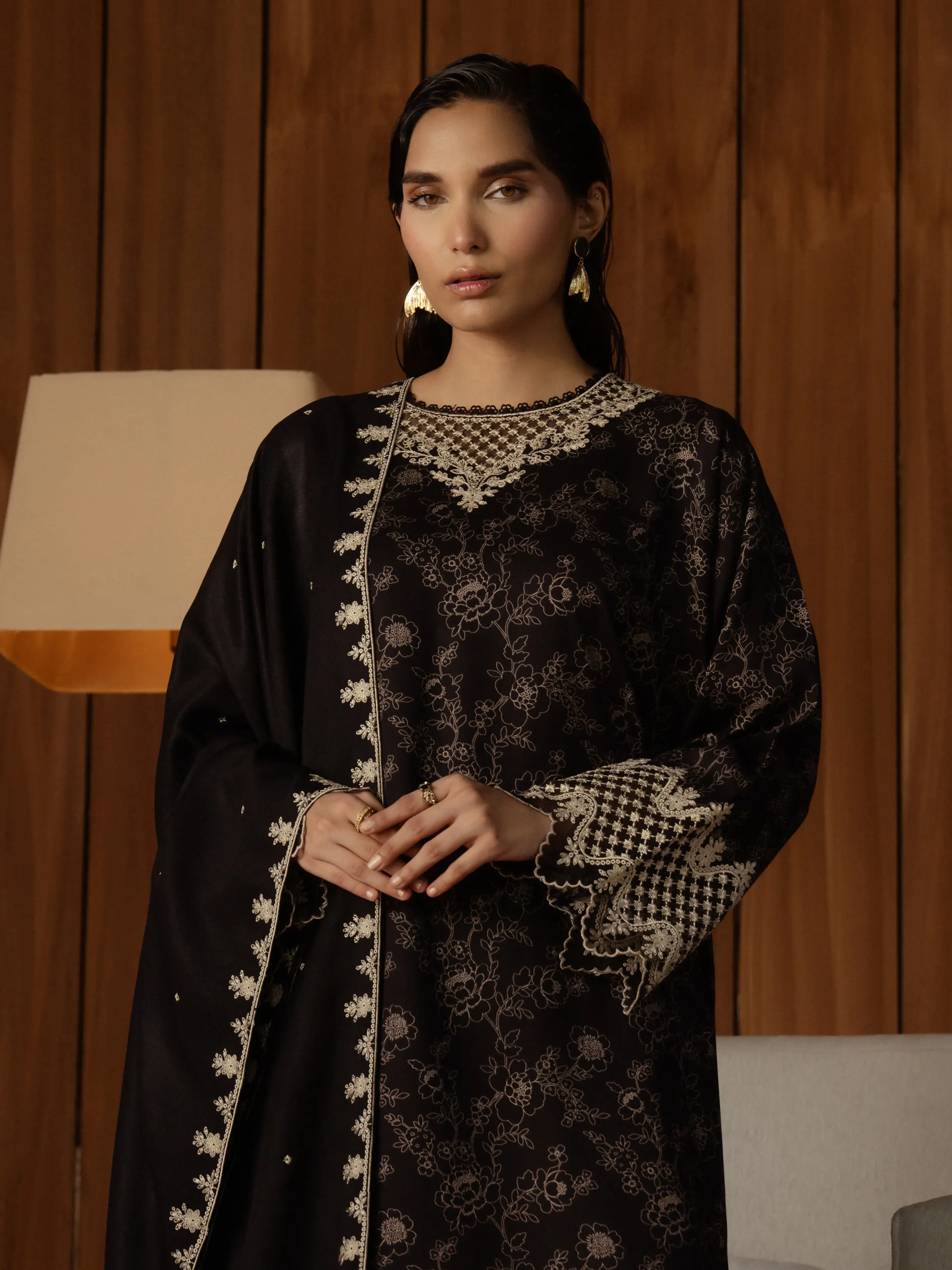 Unstitched Embroidered Marina Twill Suit - EWU24V14-30179-3P - Image 5