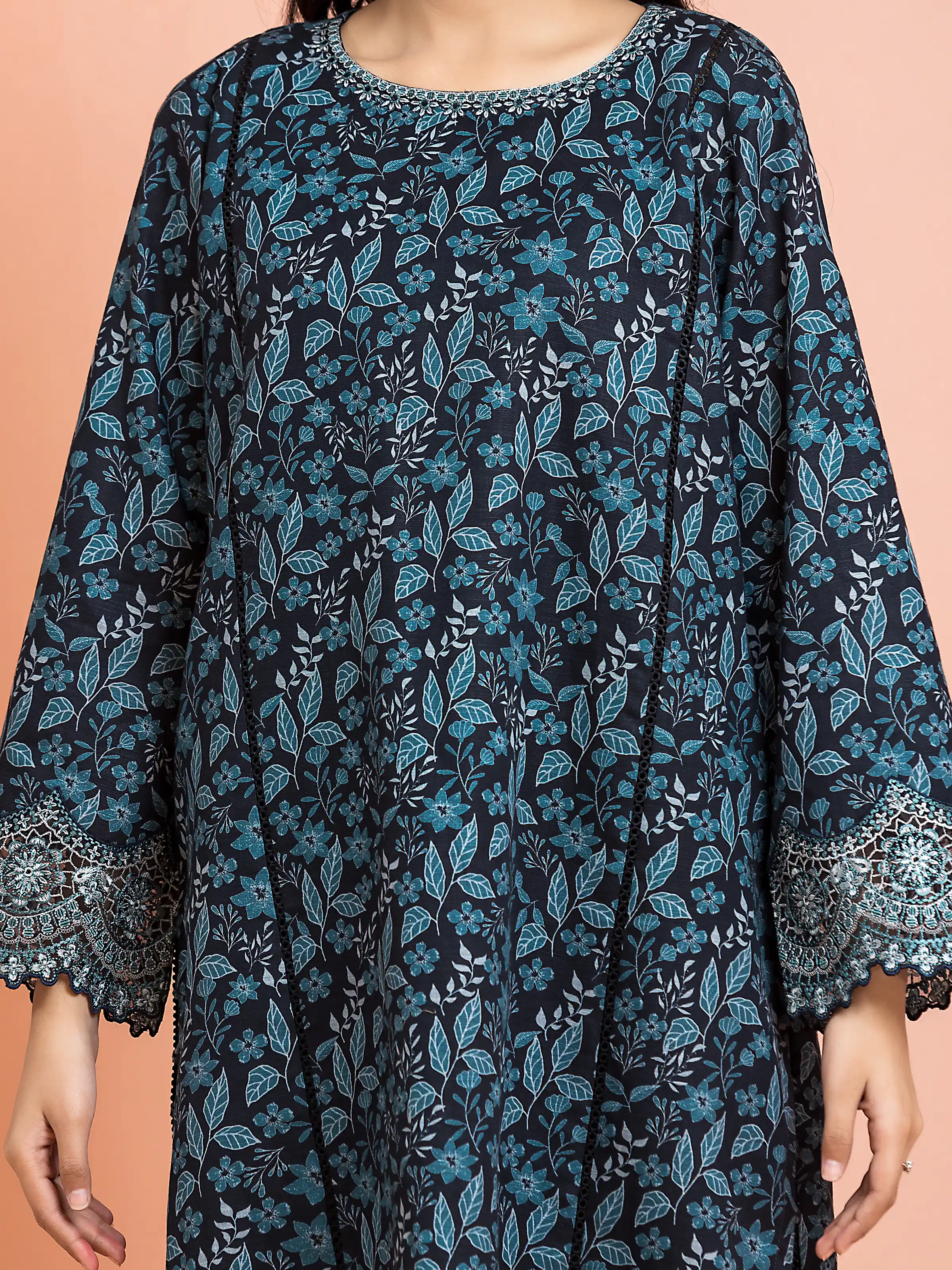 Unstitched Embroidered Marina Twill Suit - EWU24V14-30181-3P - Image 4