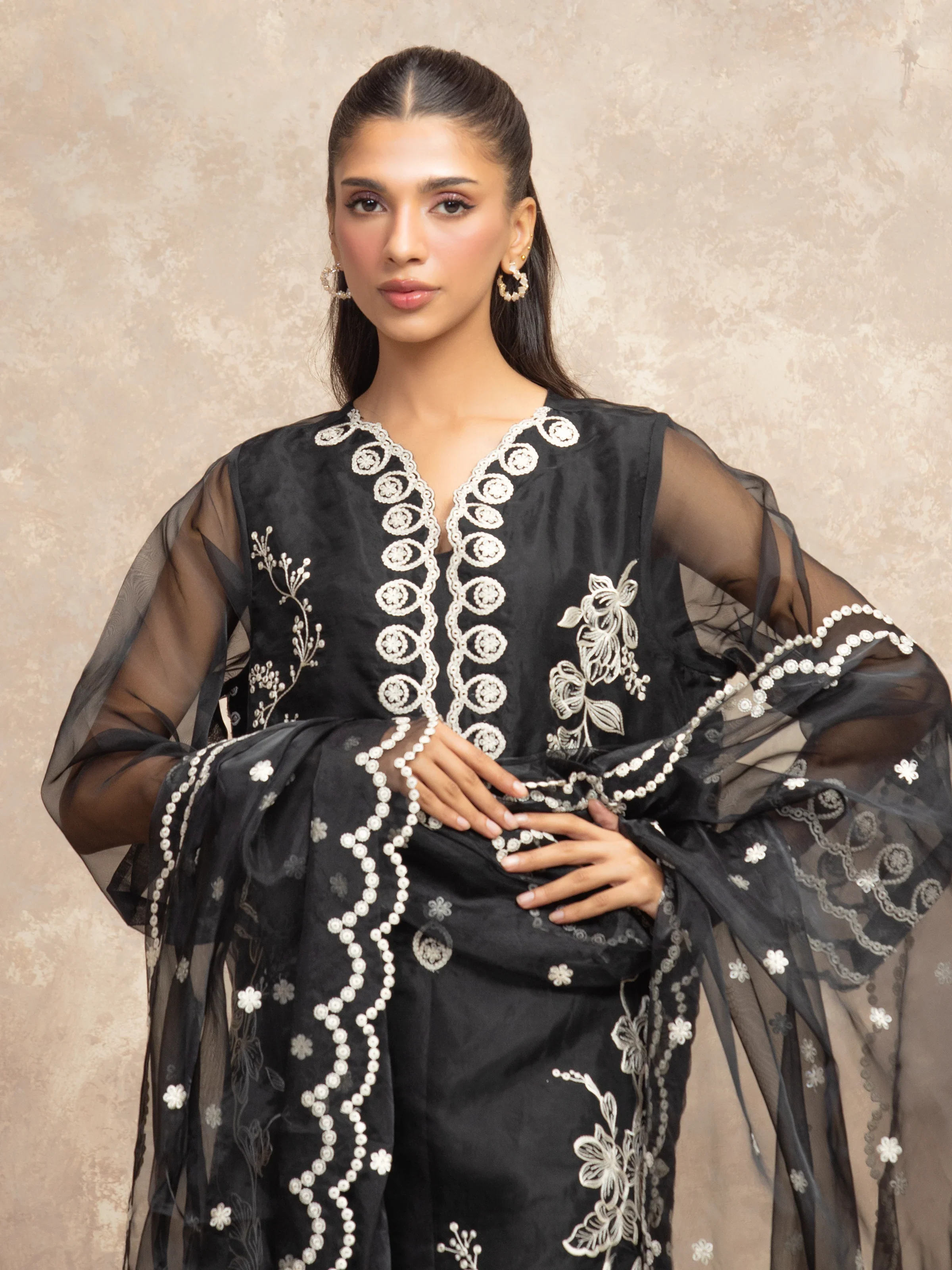Unstitched Embroidered Organza Suit - EWU5V4-31266-3P - Image 2