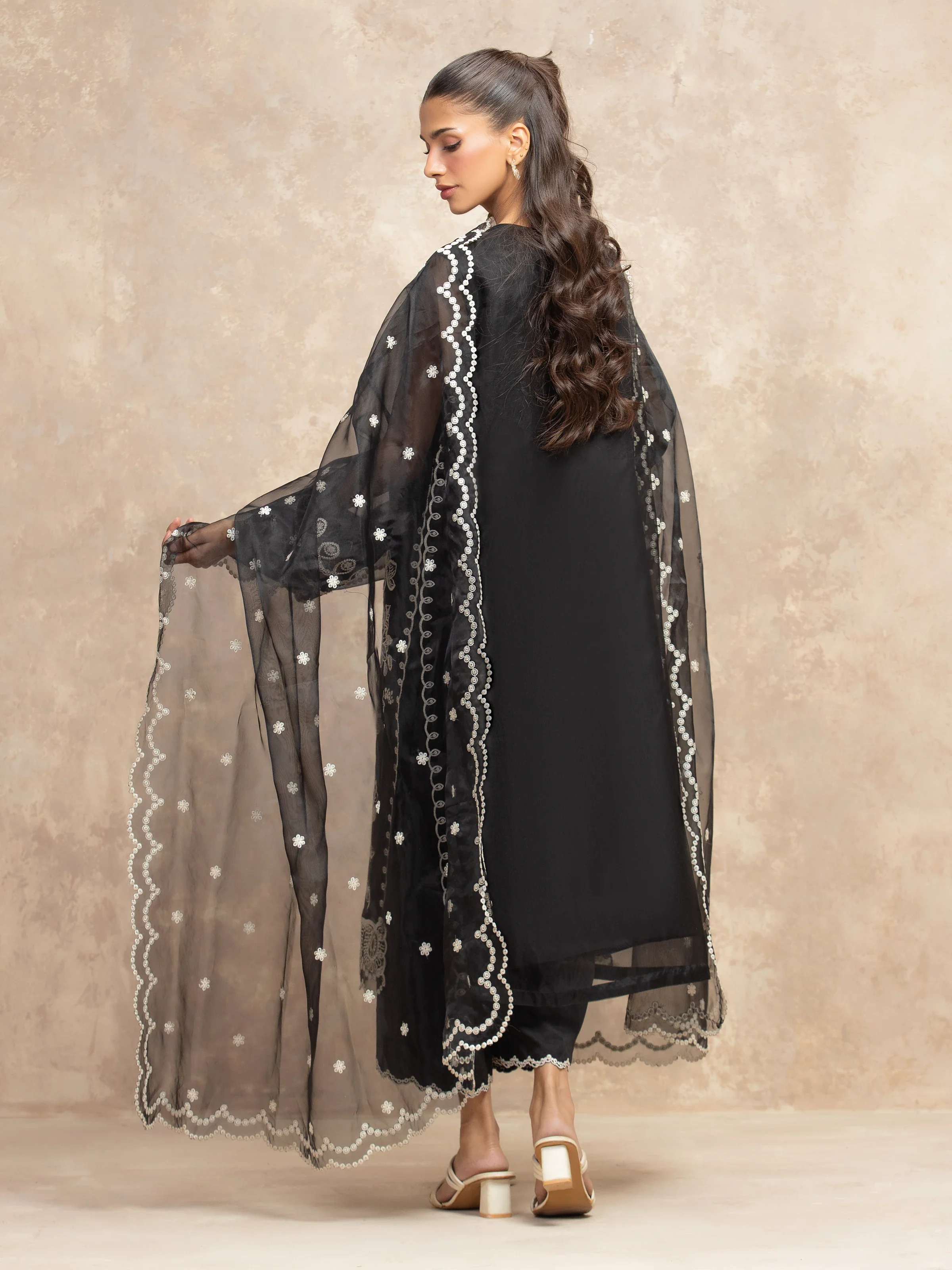 Unstitched Embroidered Organza Suit - EWU5V4-31266-3P - Image 5