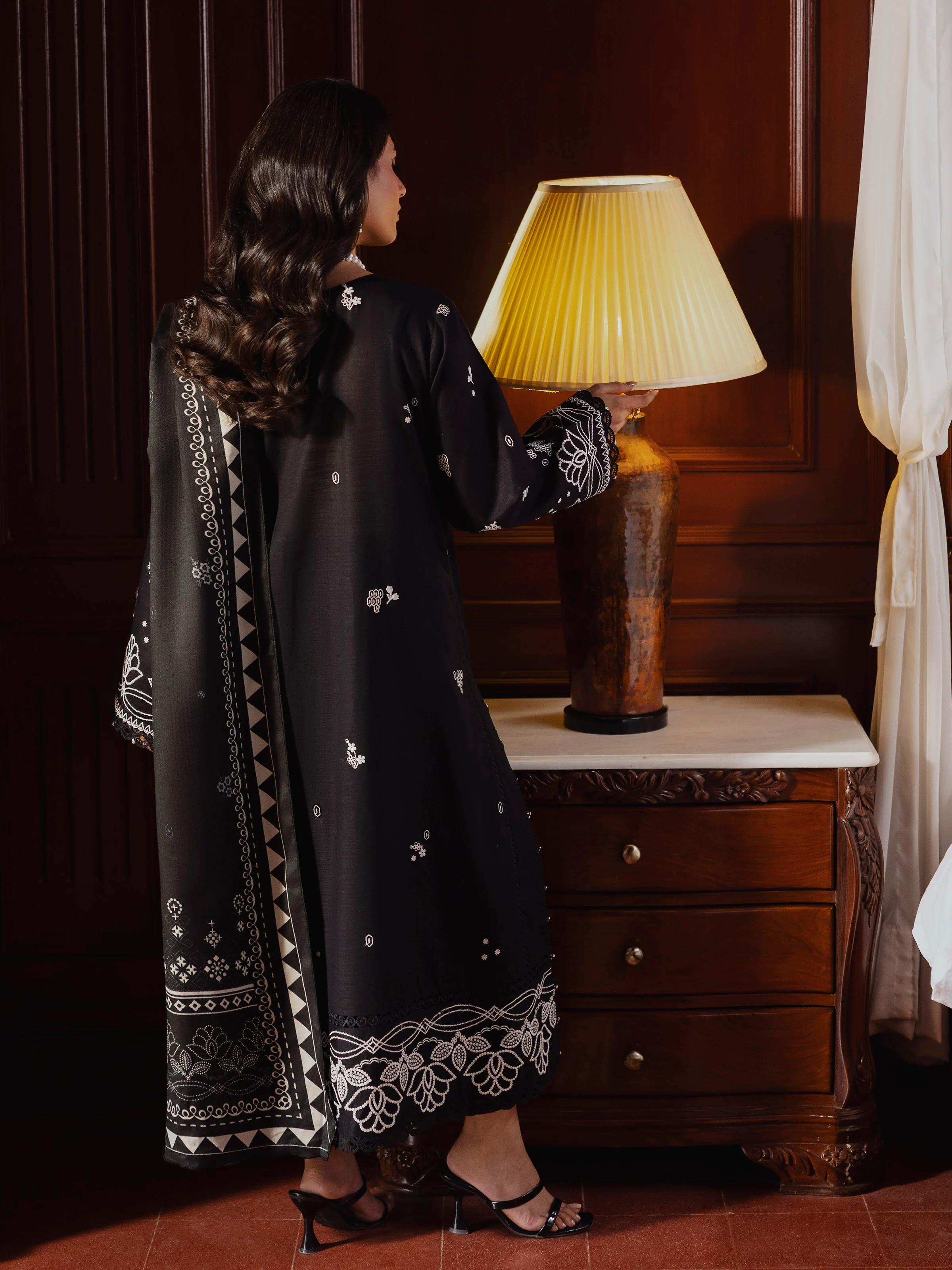 Unstitched Embroidered Khaddar Suit - EWU5V11-32006-3P - Image 6