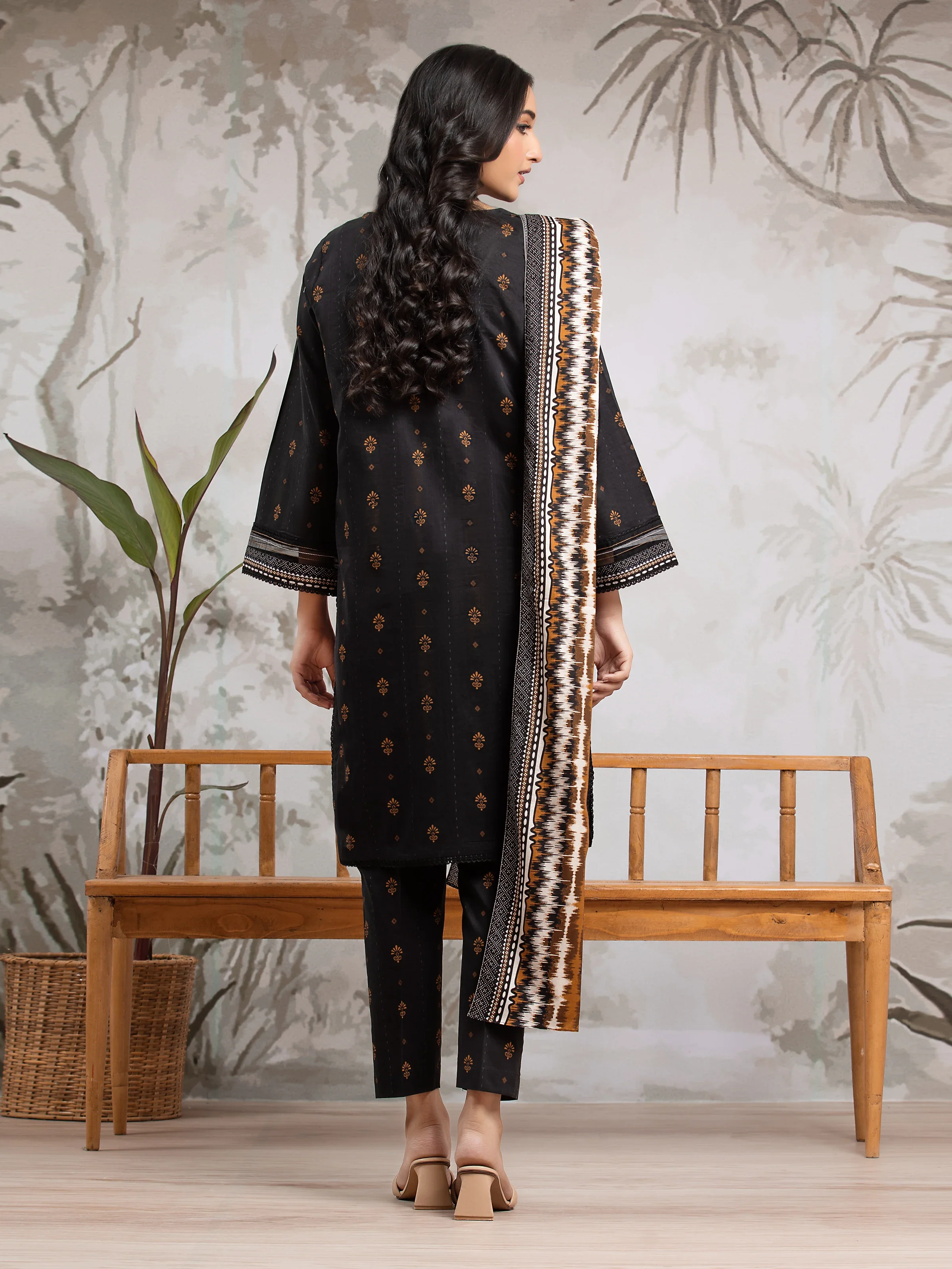 Unstitched Printed Khaddar Suit - EWU24A3-29591-3P - Image 2