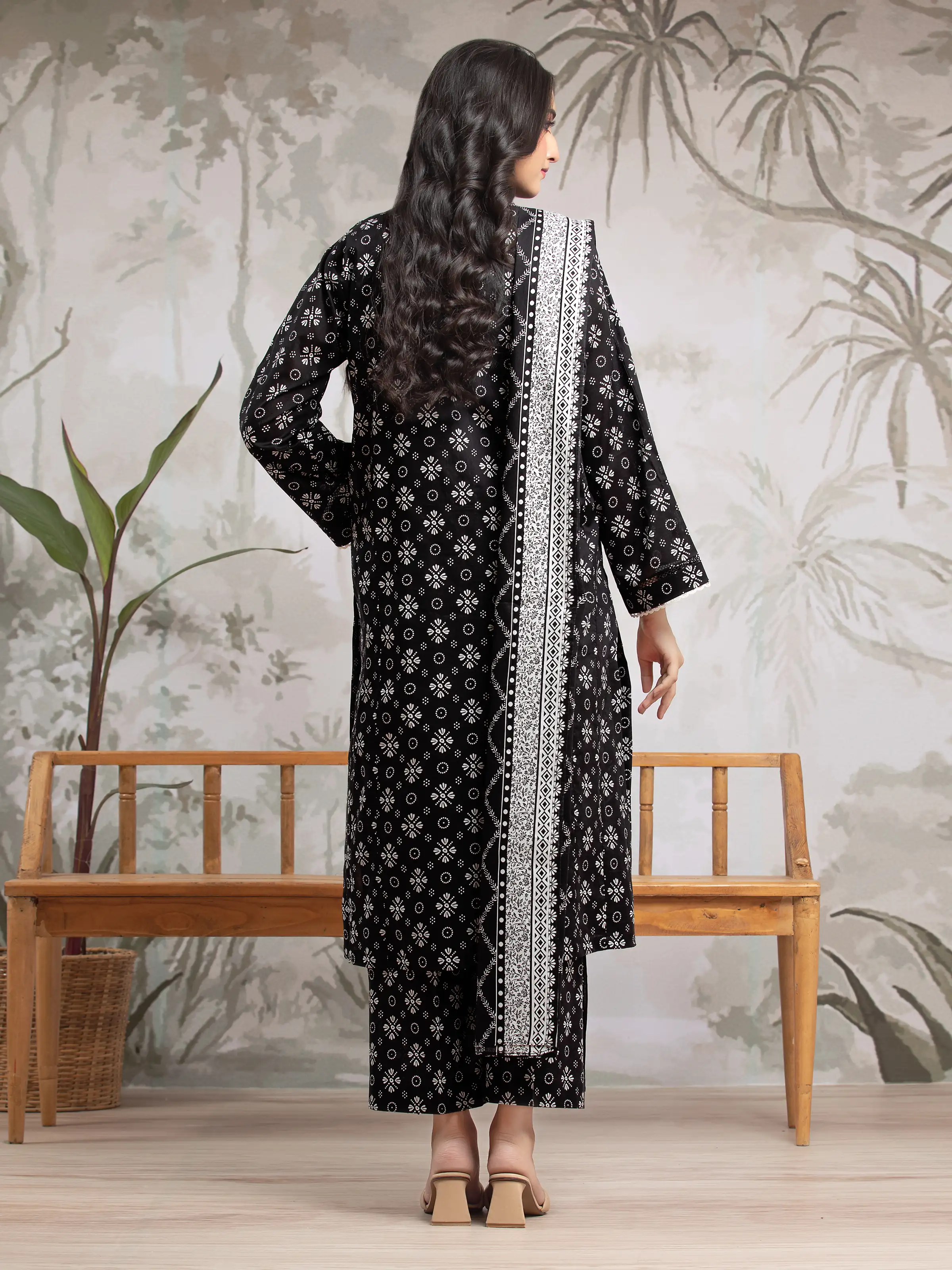 Unstitched Printed Khaddar Suit - EWU24A3-29613-3P - Image 2