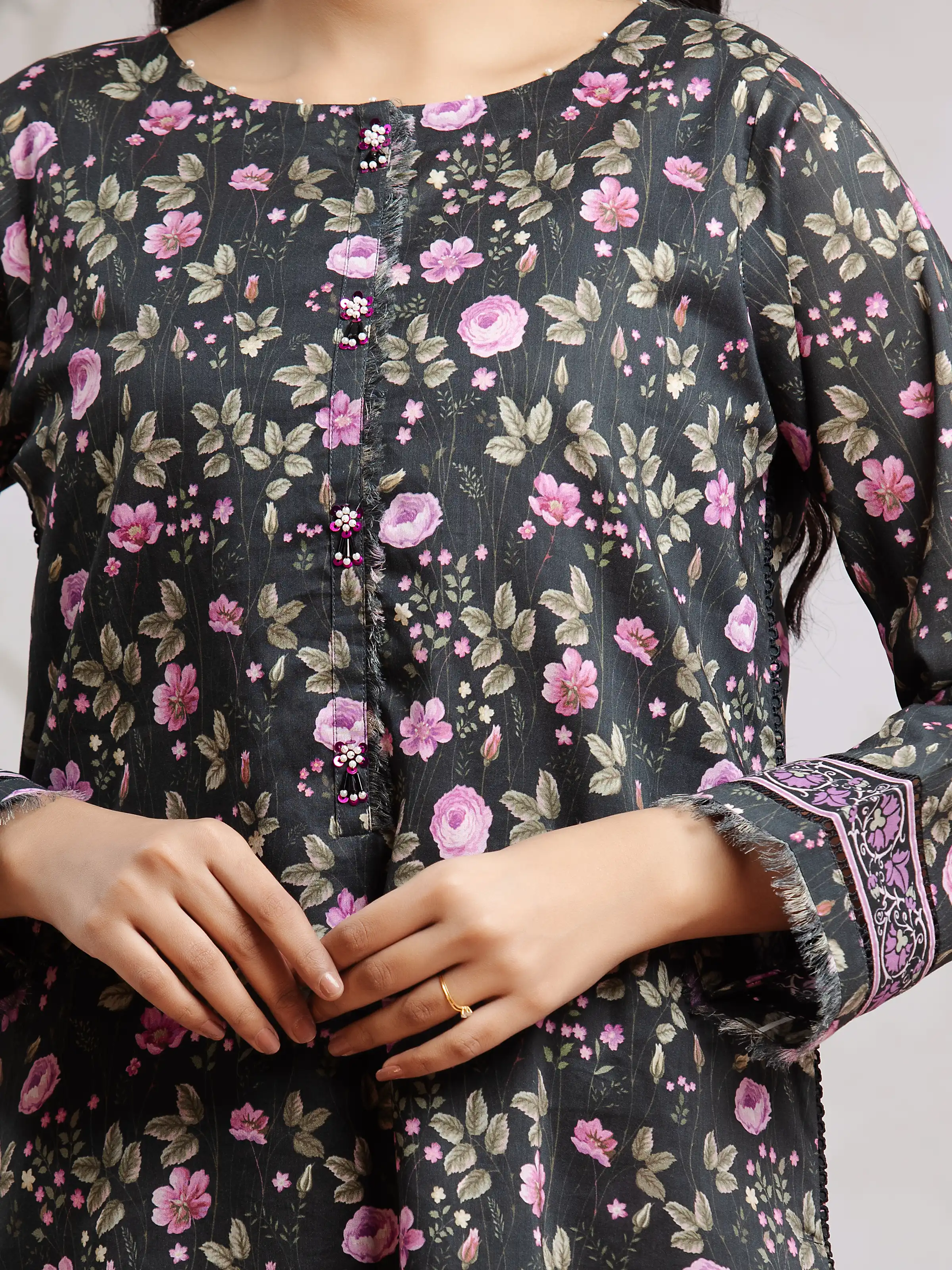 Unstitched Printed Khaddar Suit - EWU24A3-29809-3P - Image 4