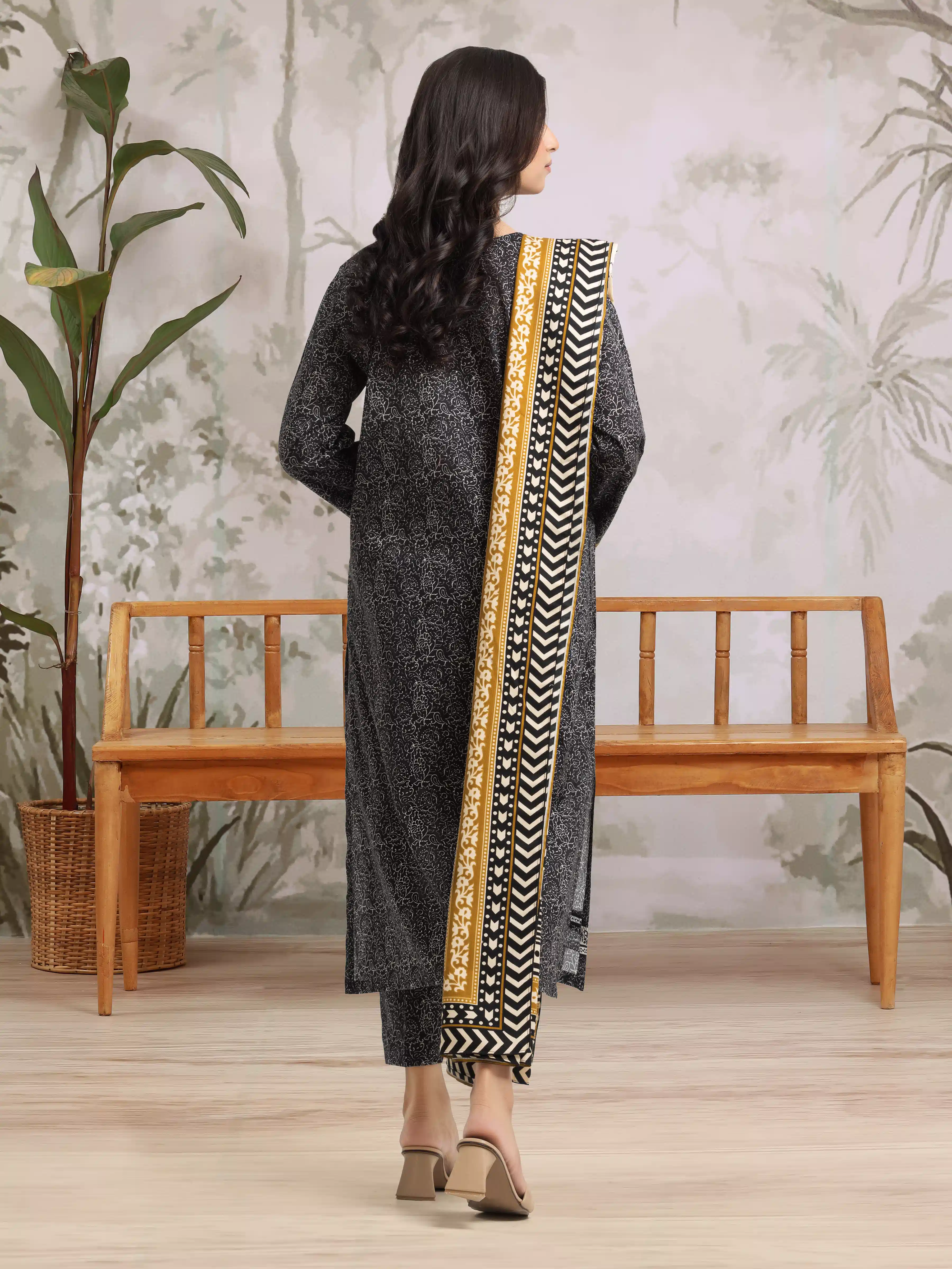 Unstitched Printed Khaddar Suit - EWU24M3-071 - Image 8