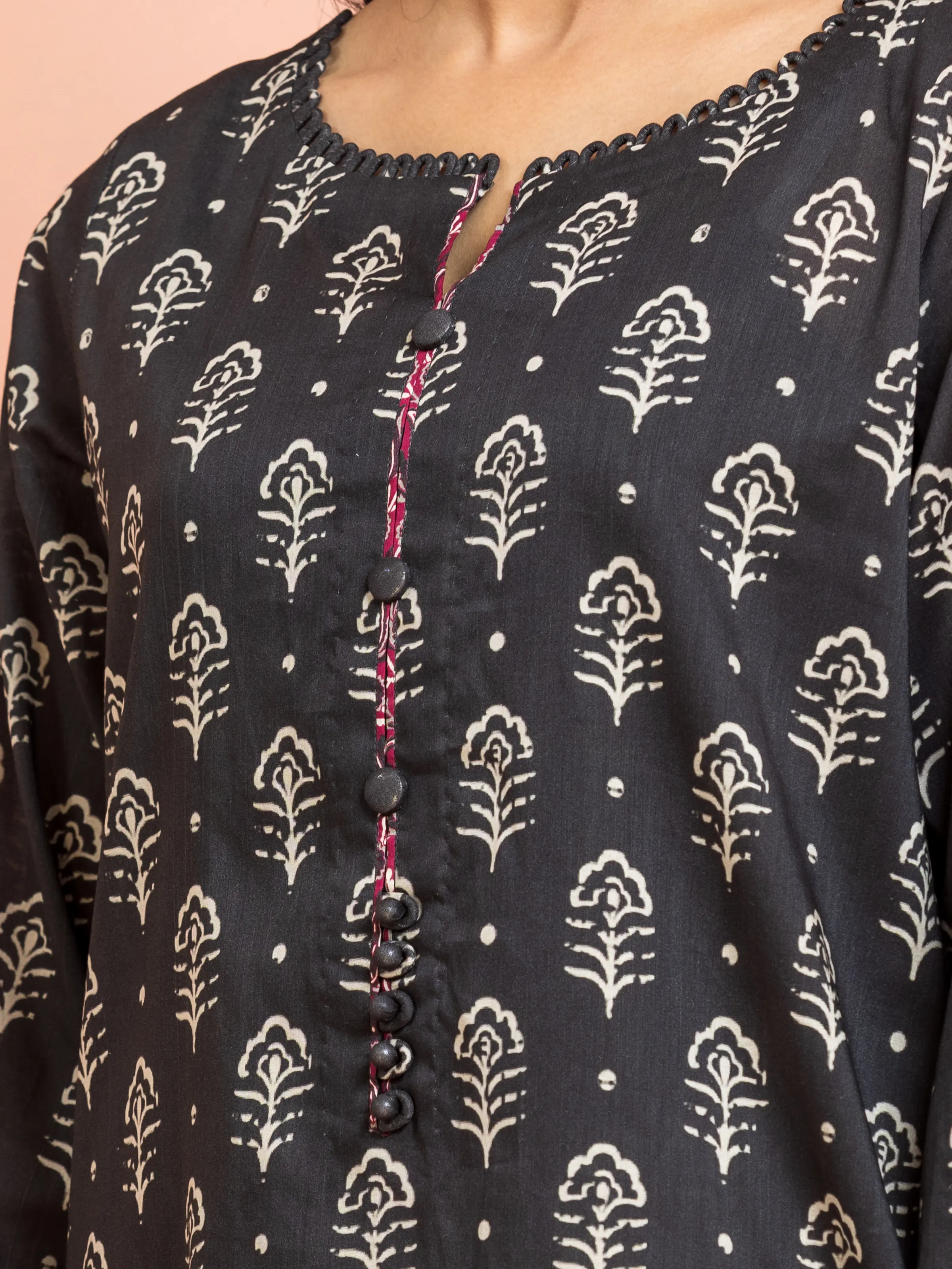 Unstitched Printed Khaddar Suit - EWU24M3-075 - Image 4