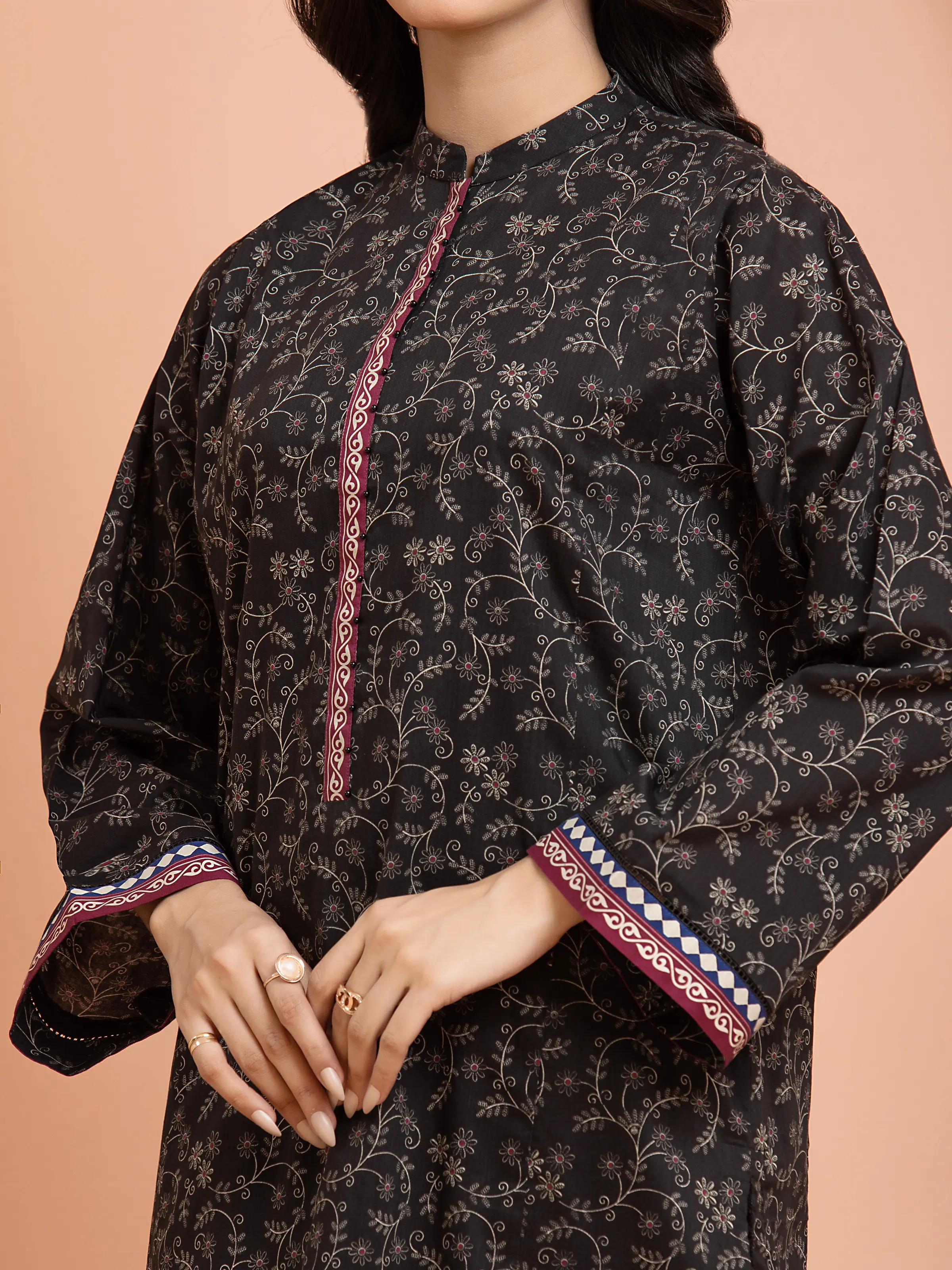 Unstitched Printed Khaddar Suit - EWU24M3-105-3P - Image 3