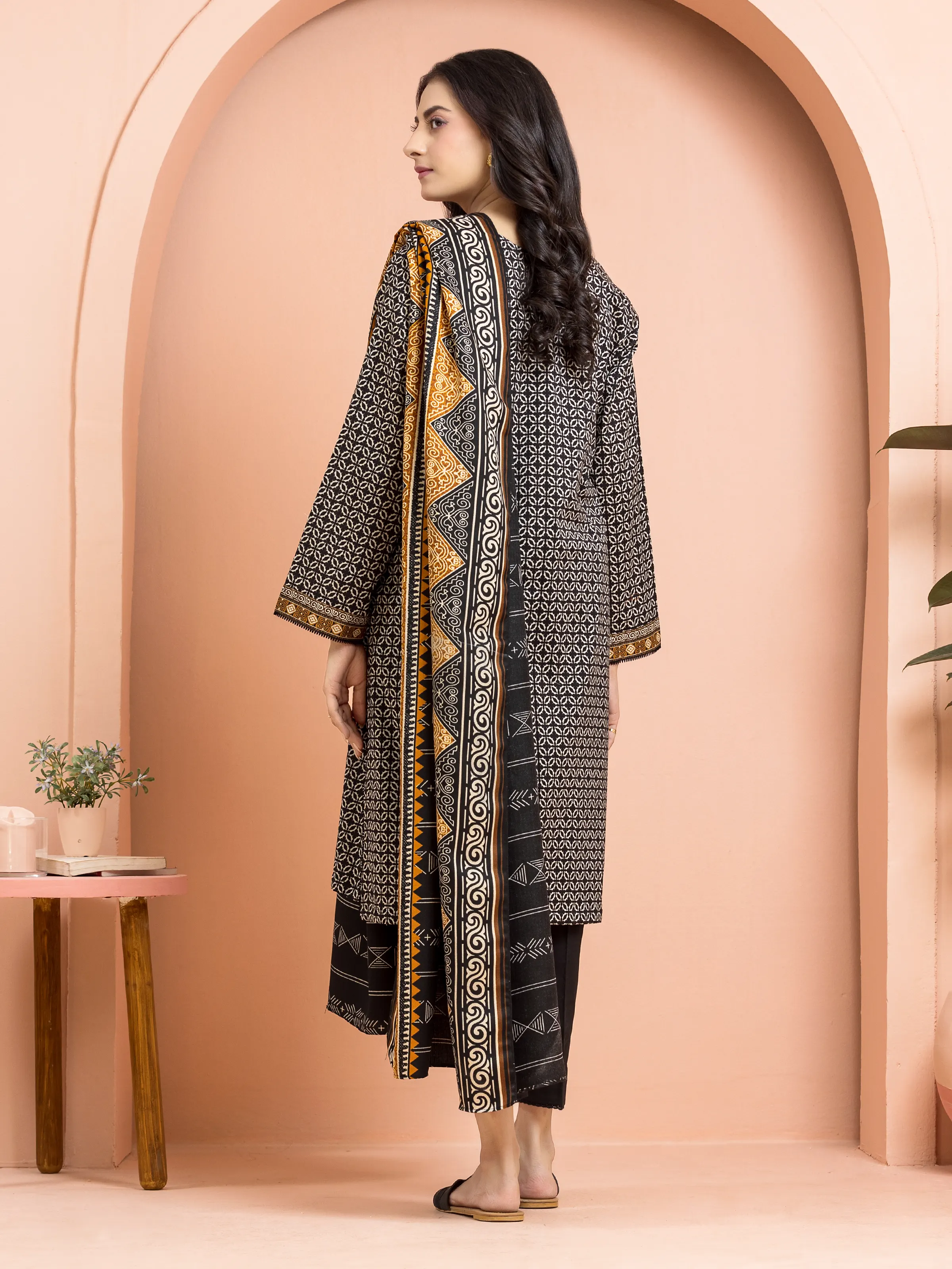 Unstitched Printed Khaddar Suit - EWU24M3-114 - Image 2