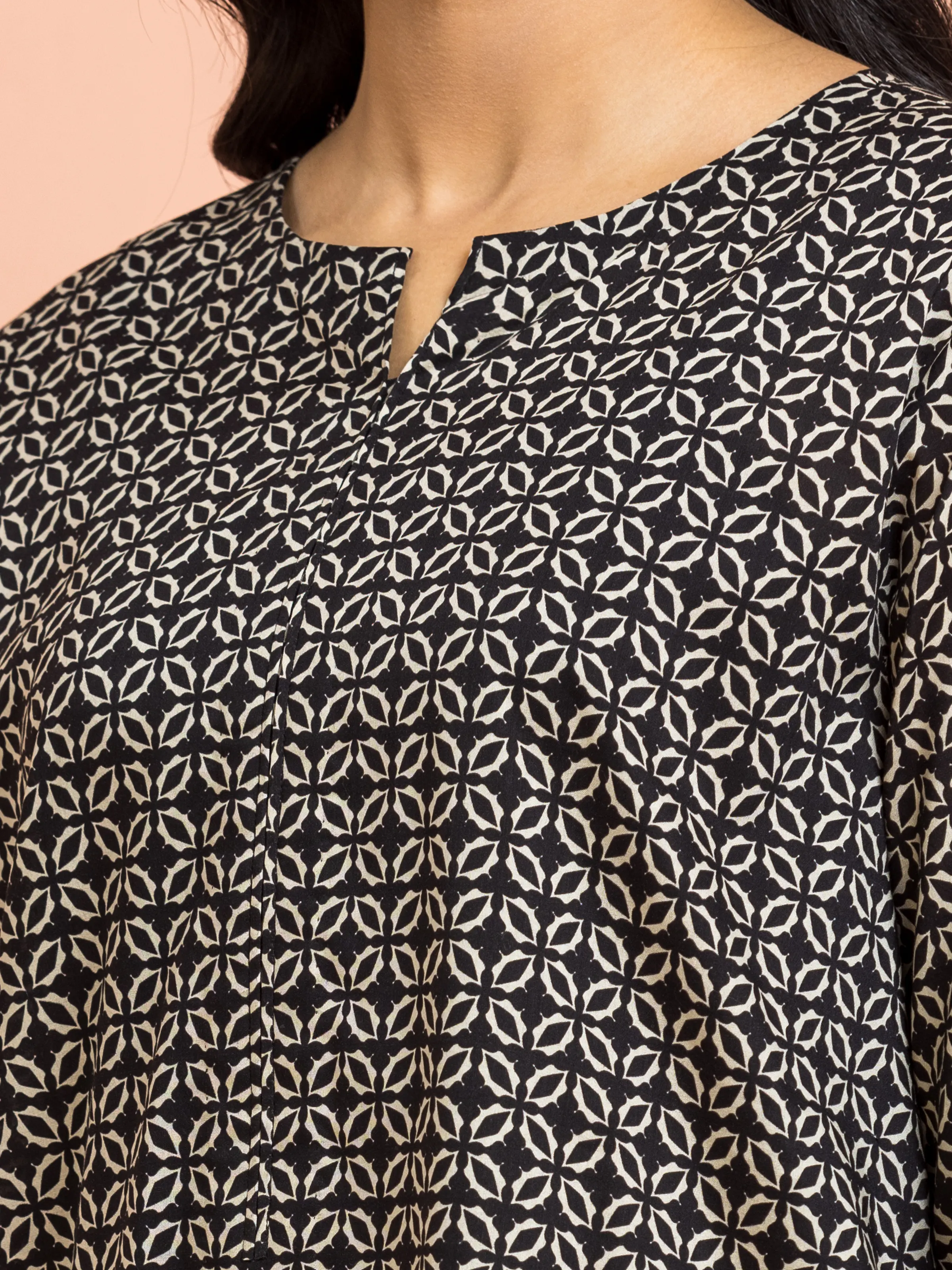 Unstitched Printed Khaddar Suit - EWU24M3-114 - Image 3