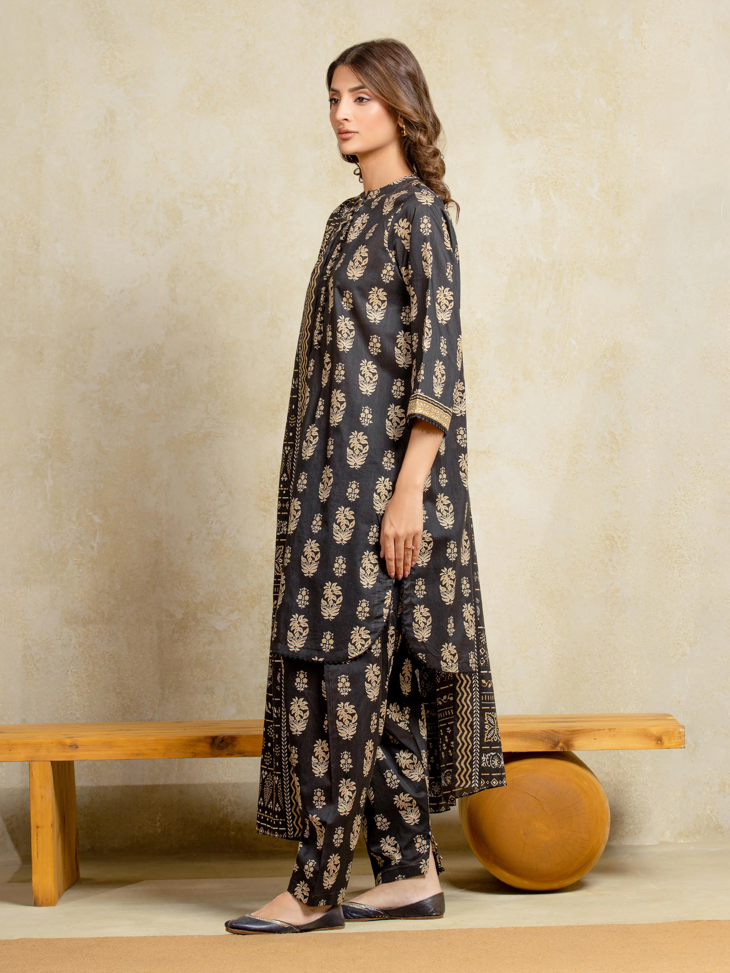 Unstitched Printed Khaddar Suit - EWU5A3-36094-3P - Image 5