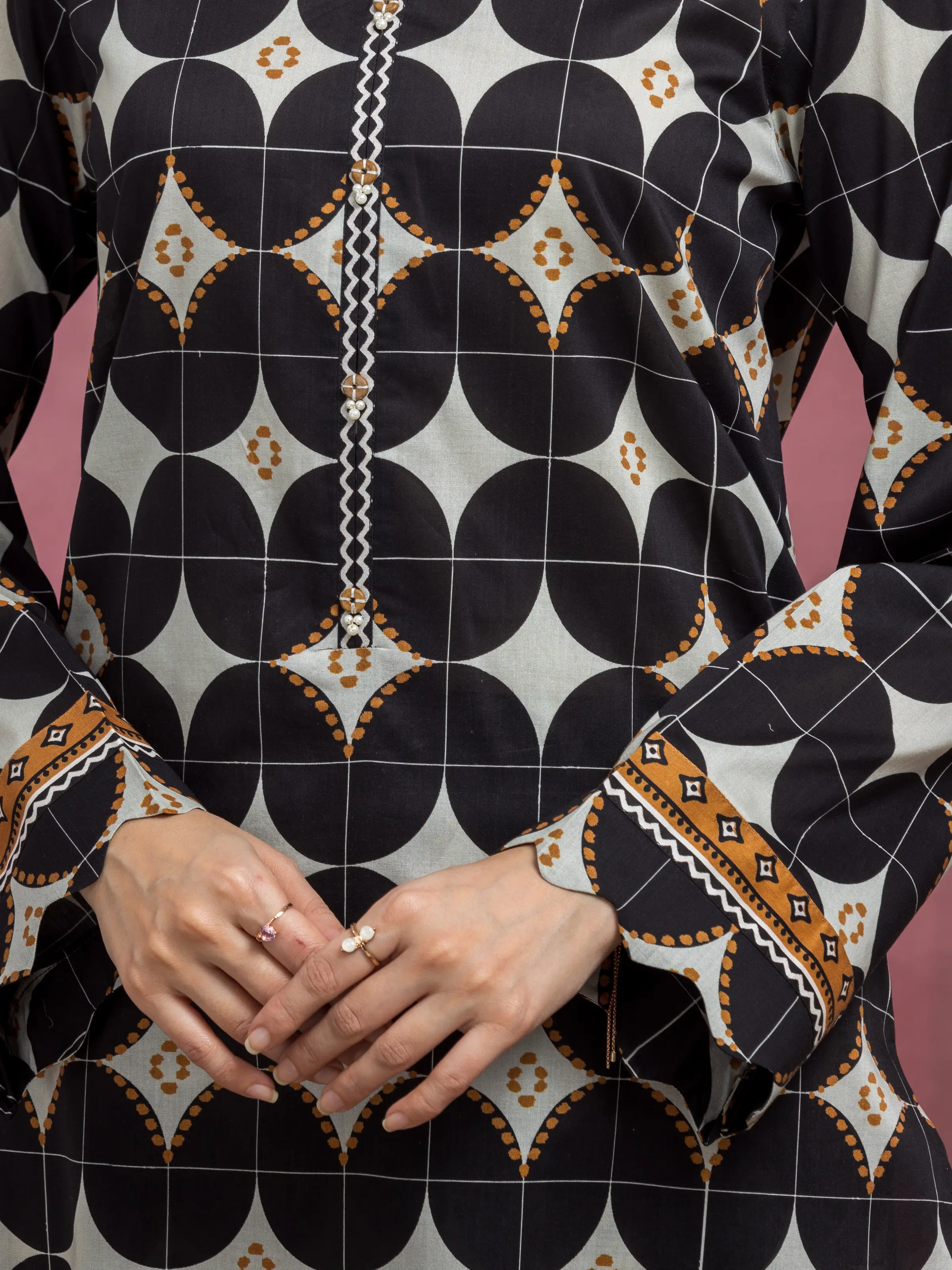 Unstitched Printed Lawn Shirt Trouser - EWU5A1-35412ST - Image 4
