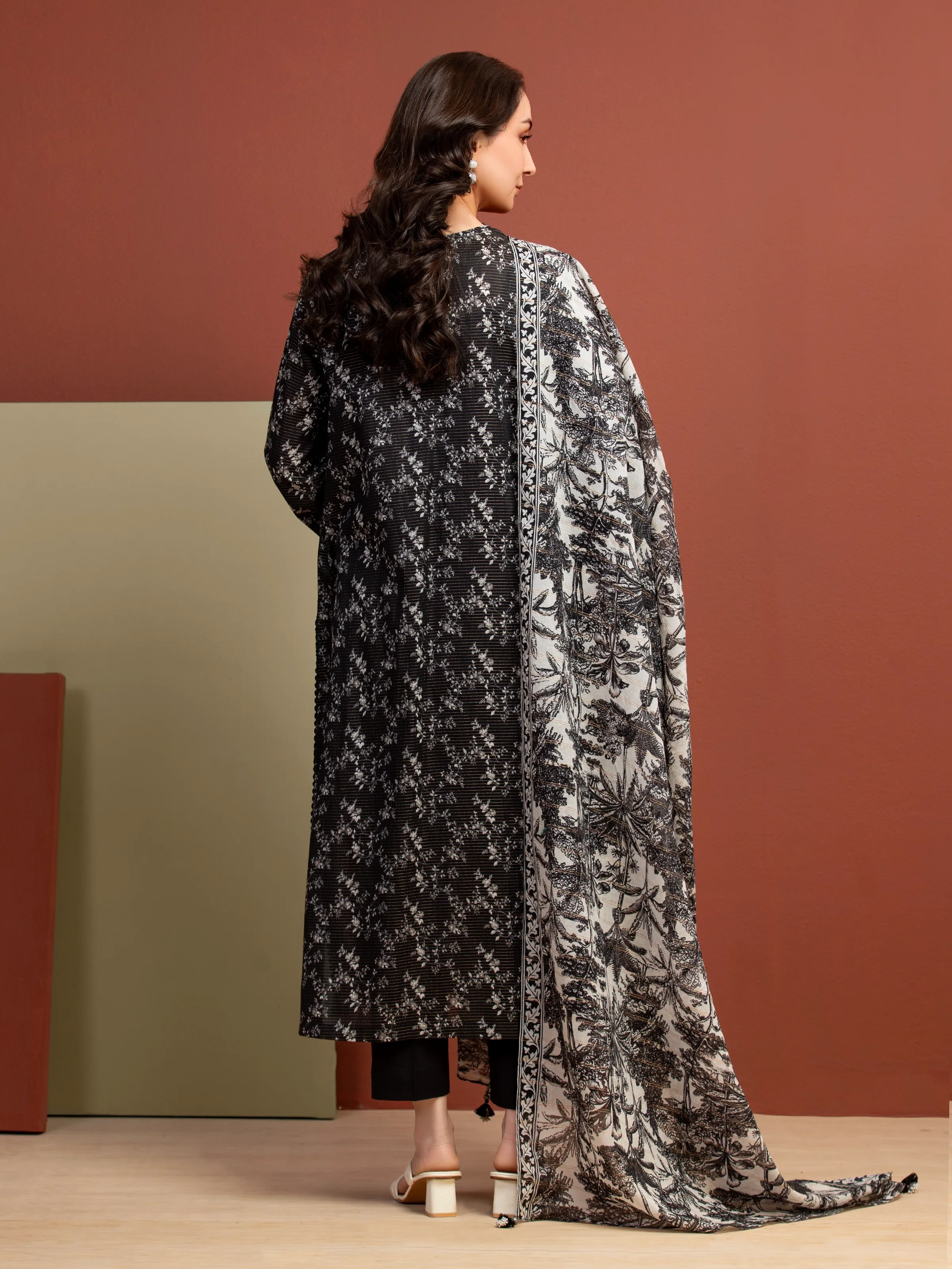 Unstitched Printed Zari Lawn Suit - EWU5M6-014-3P - Image 6