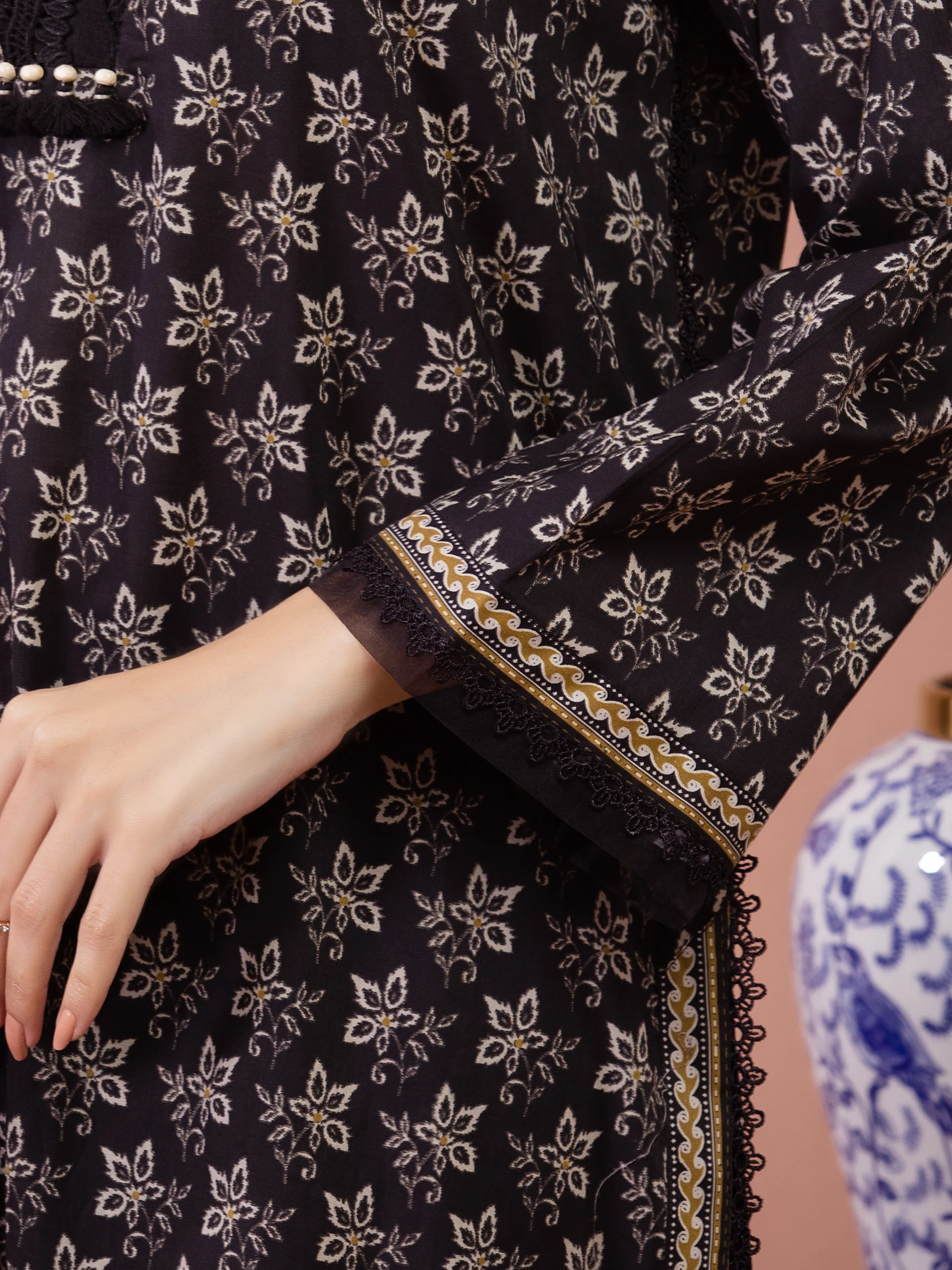 Unstitched Black Printed Lawn Suit - EWU6A1-36511-3P - Image 3