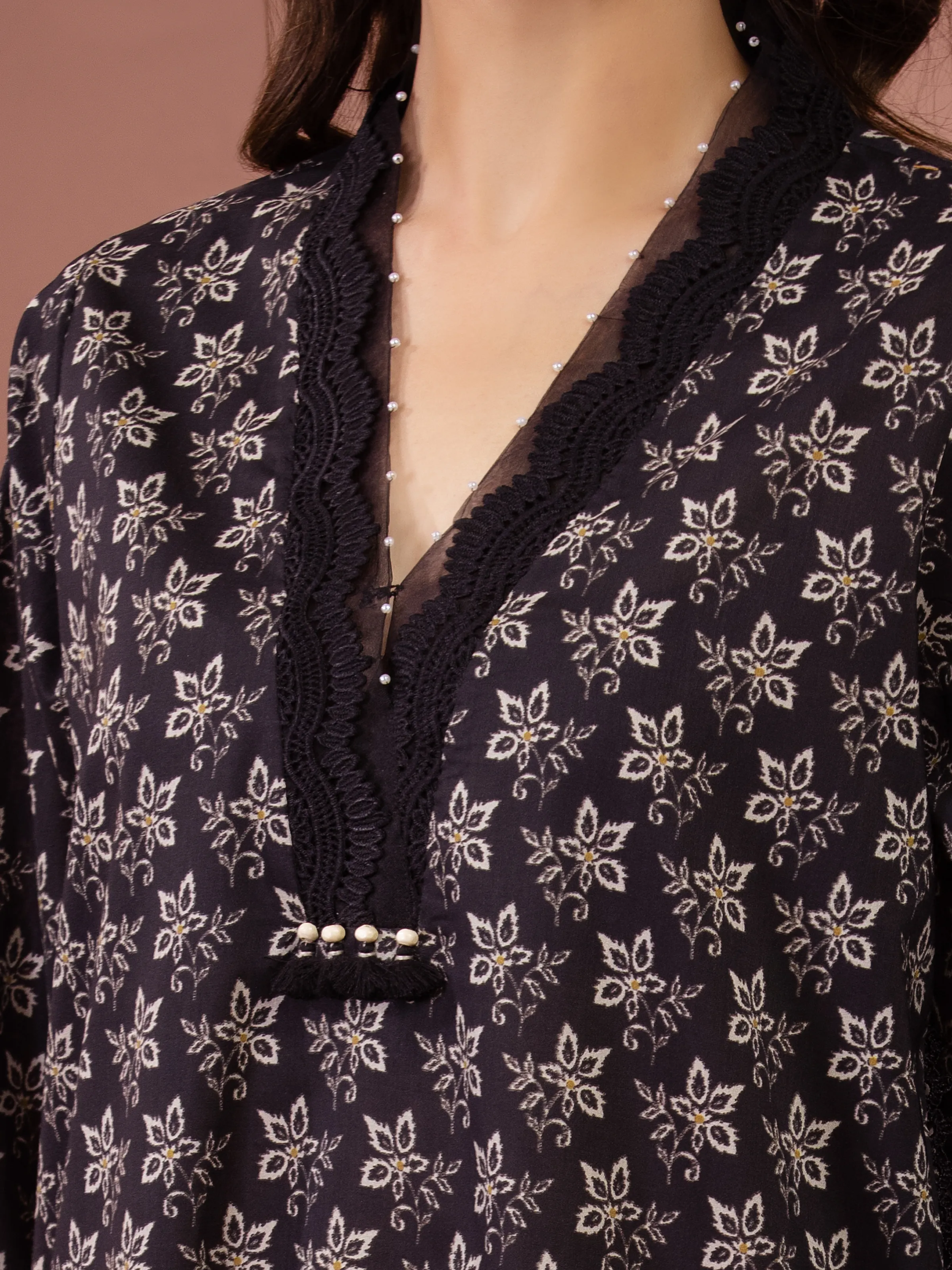 Unstitched Black Printed Lawn Suit - EWU6A1-36511-3P - Image 4