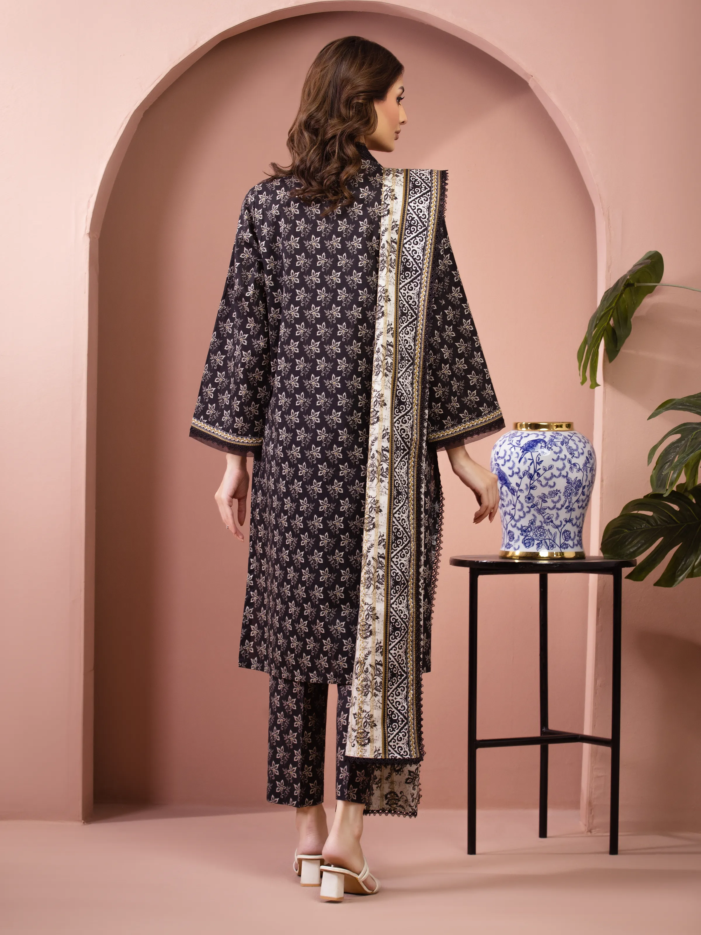 Unstitched Black Printed Lawn Suit - EWU6A1-36511-3P - Image 6