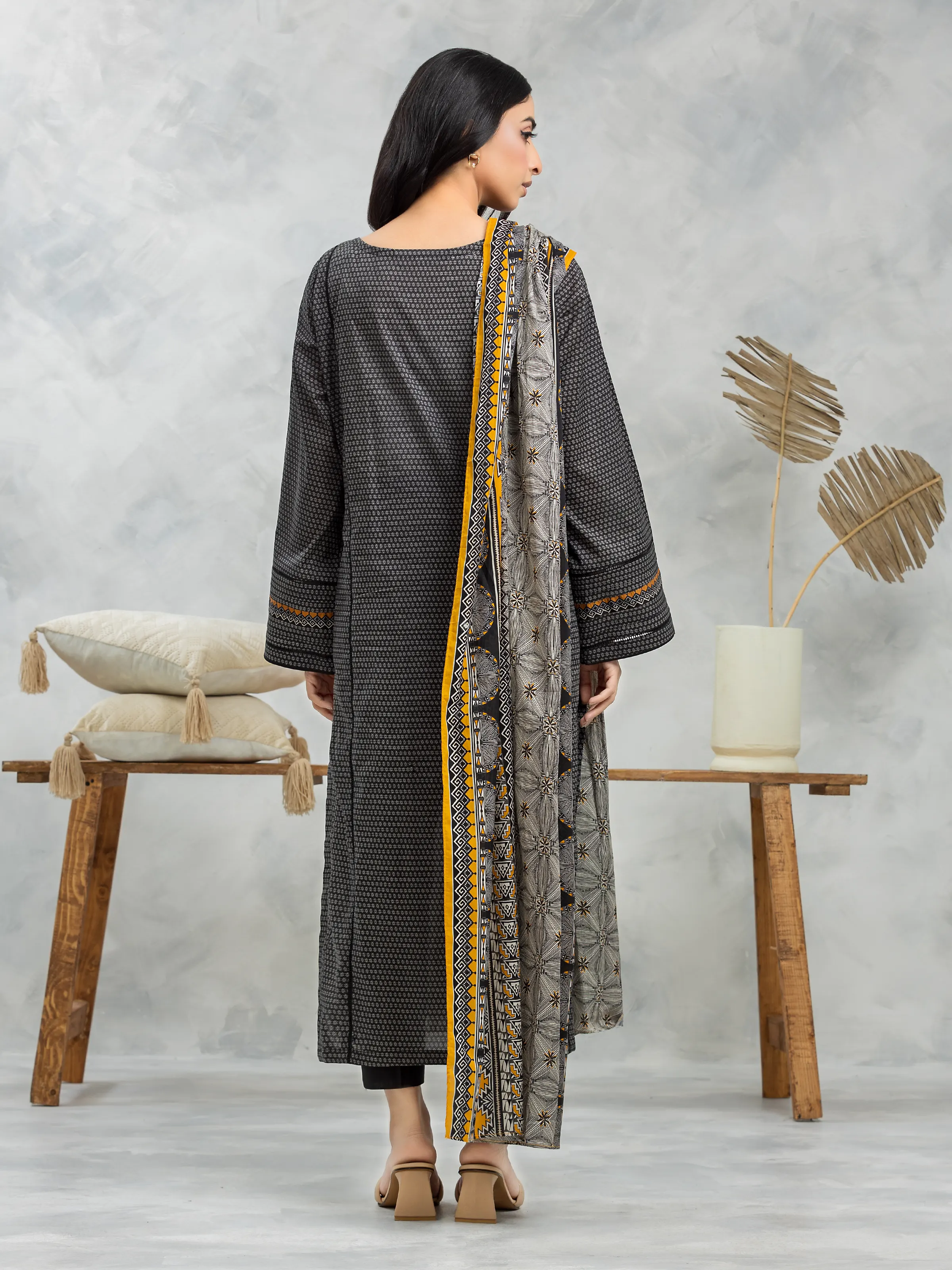Unstitched Printed Cambric Suit - EWU24A2-28424-3P - Image 5