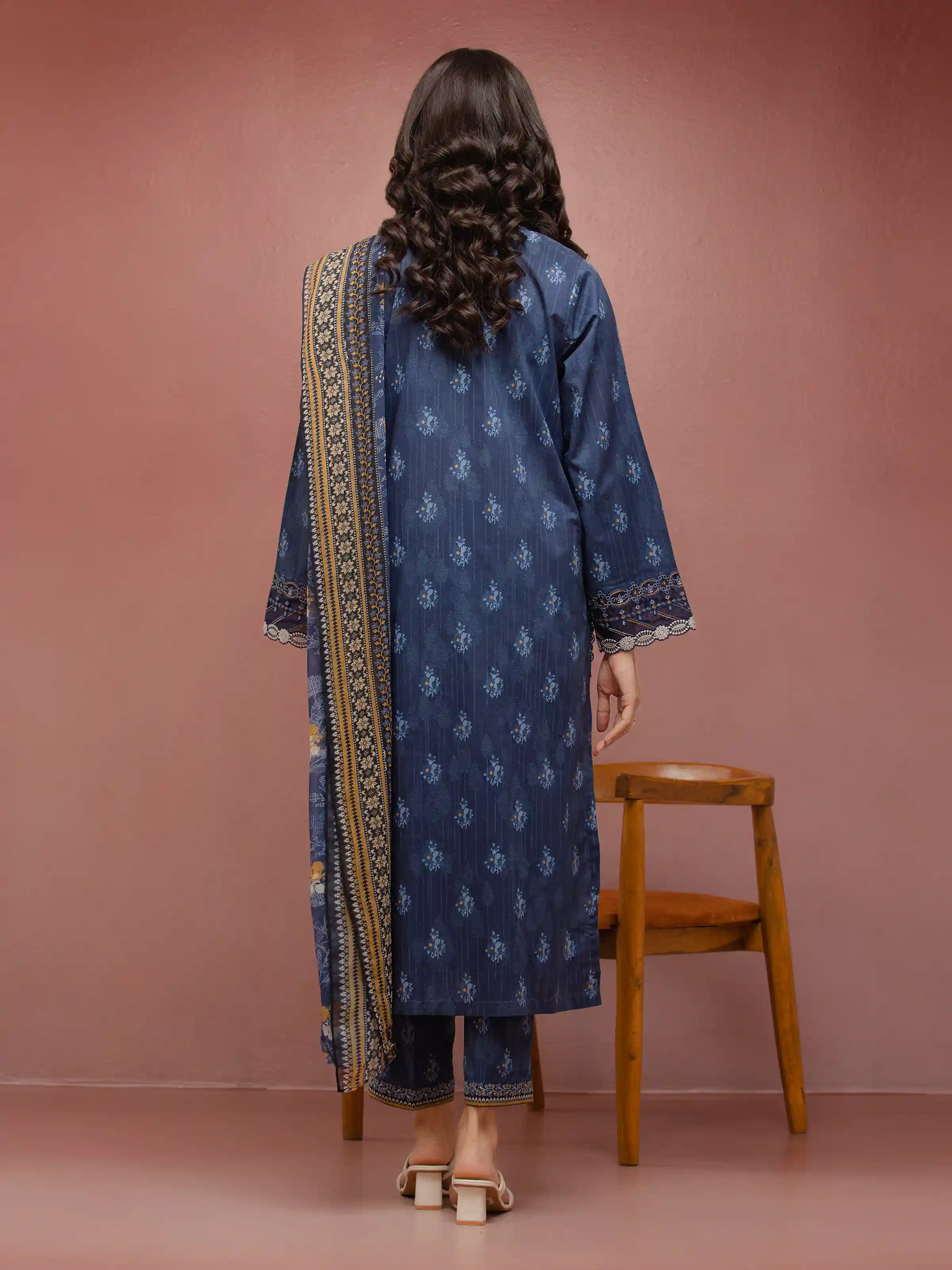 Unstitched Embroidered Cambric Suit - EWU5V2-31057-3P - Image 2