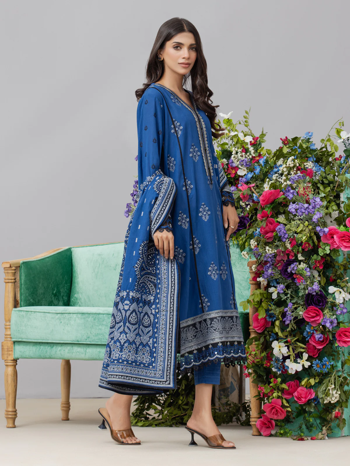 Unstitched Embroidered Jacquard Suit - EWU24V3-26622-3P - Image 4