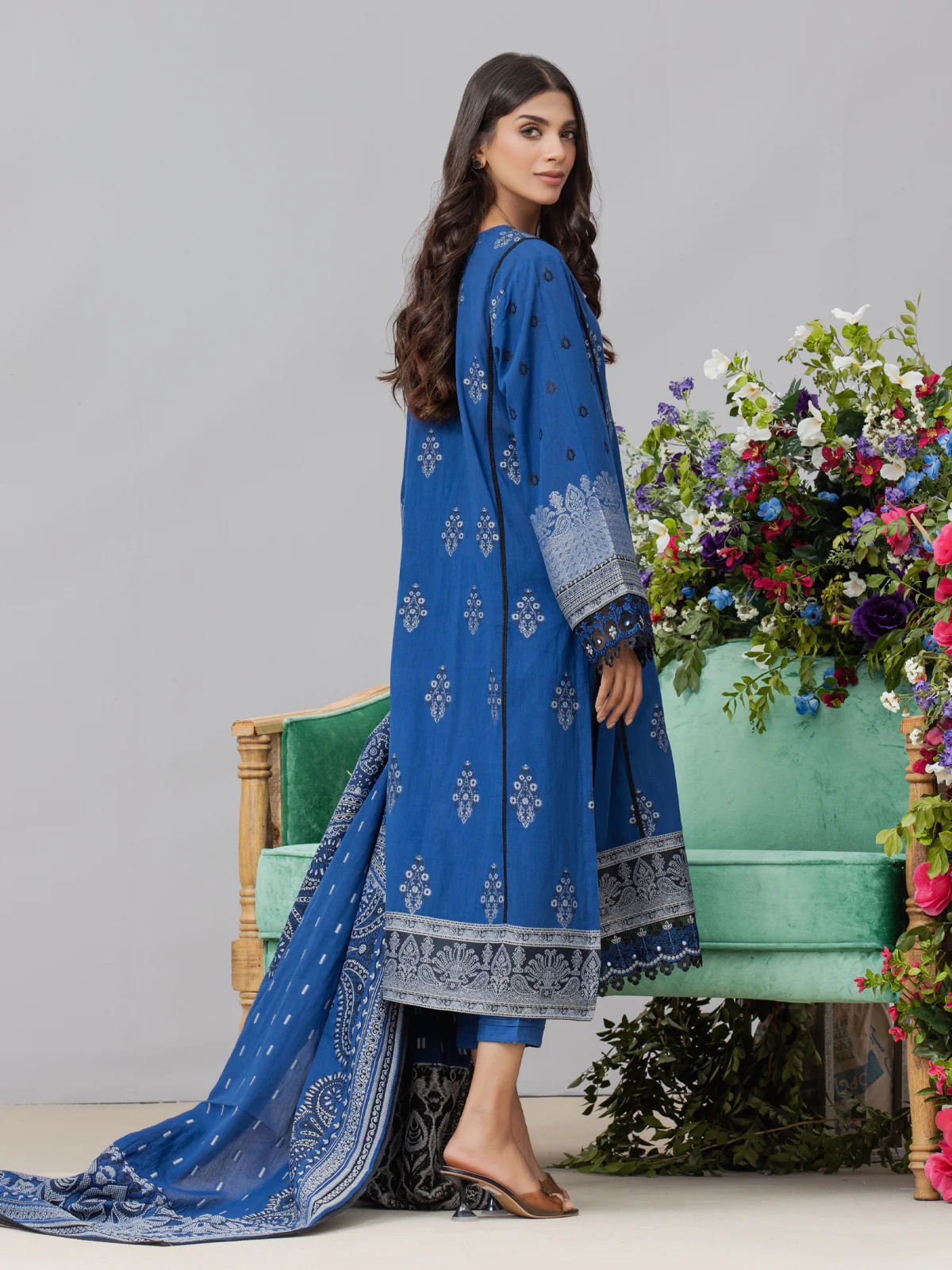 Unstitched Embroidered Jacquard Suit - EWU24V3-26622-3P - Image 5