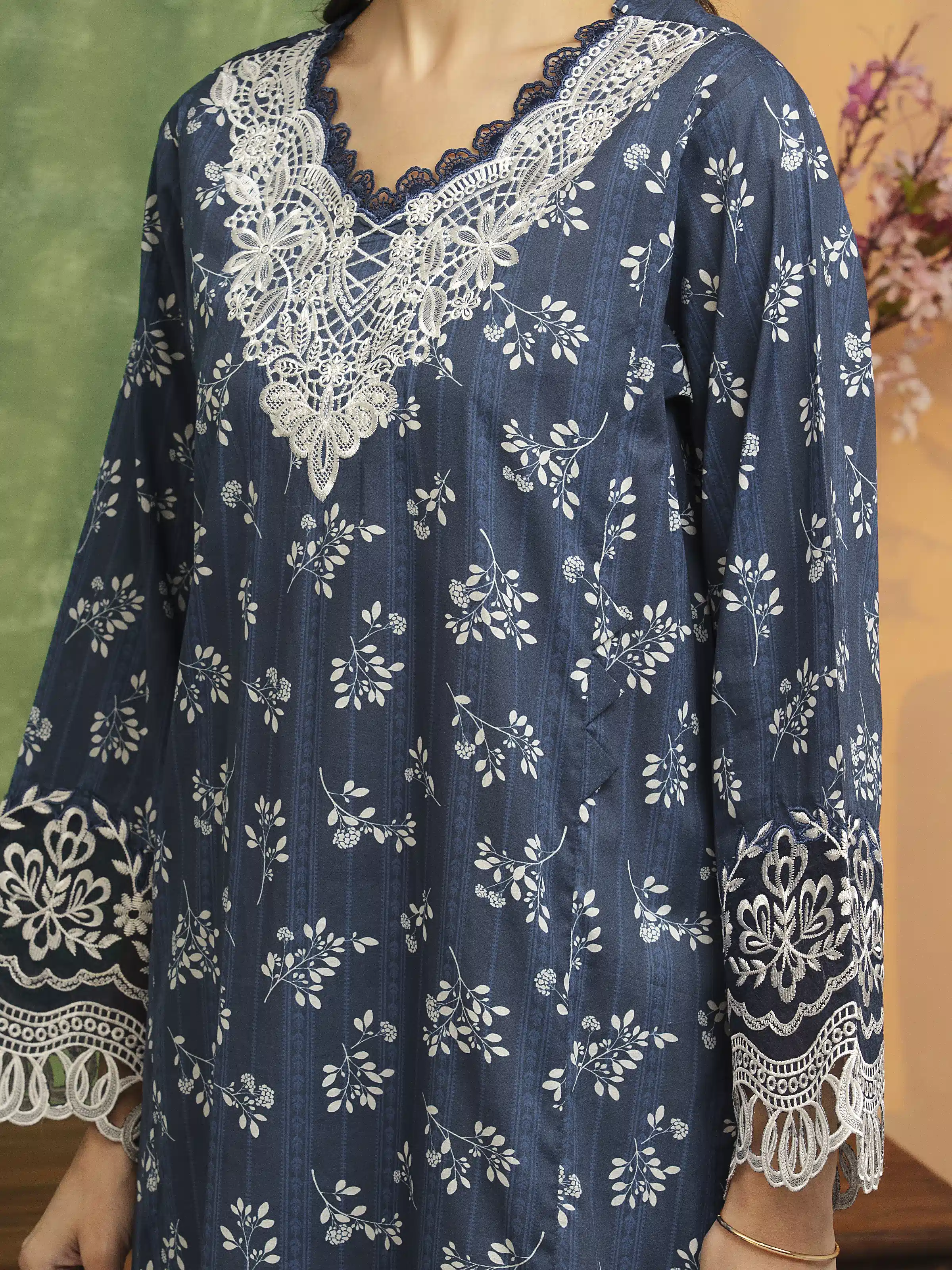 Unstitched Embroidered Lawn Shirt Trouser - EWU5V1-31465ST - Image 4