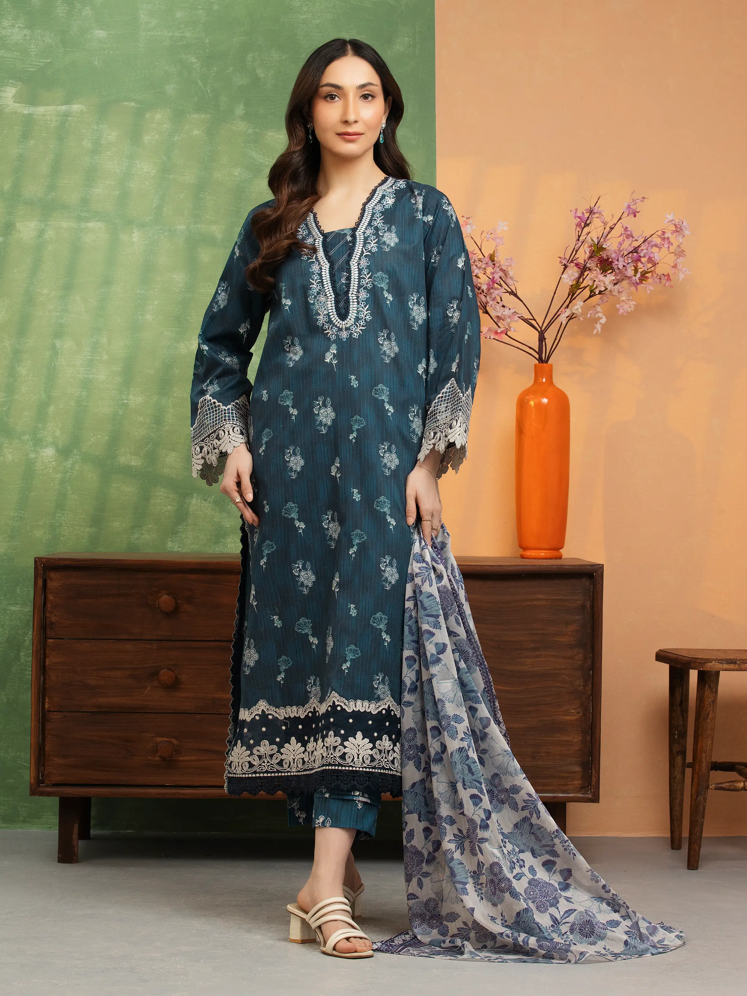 Unstitched Embroidered Lawn Suit - EWU5V1-31422-3P