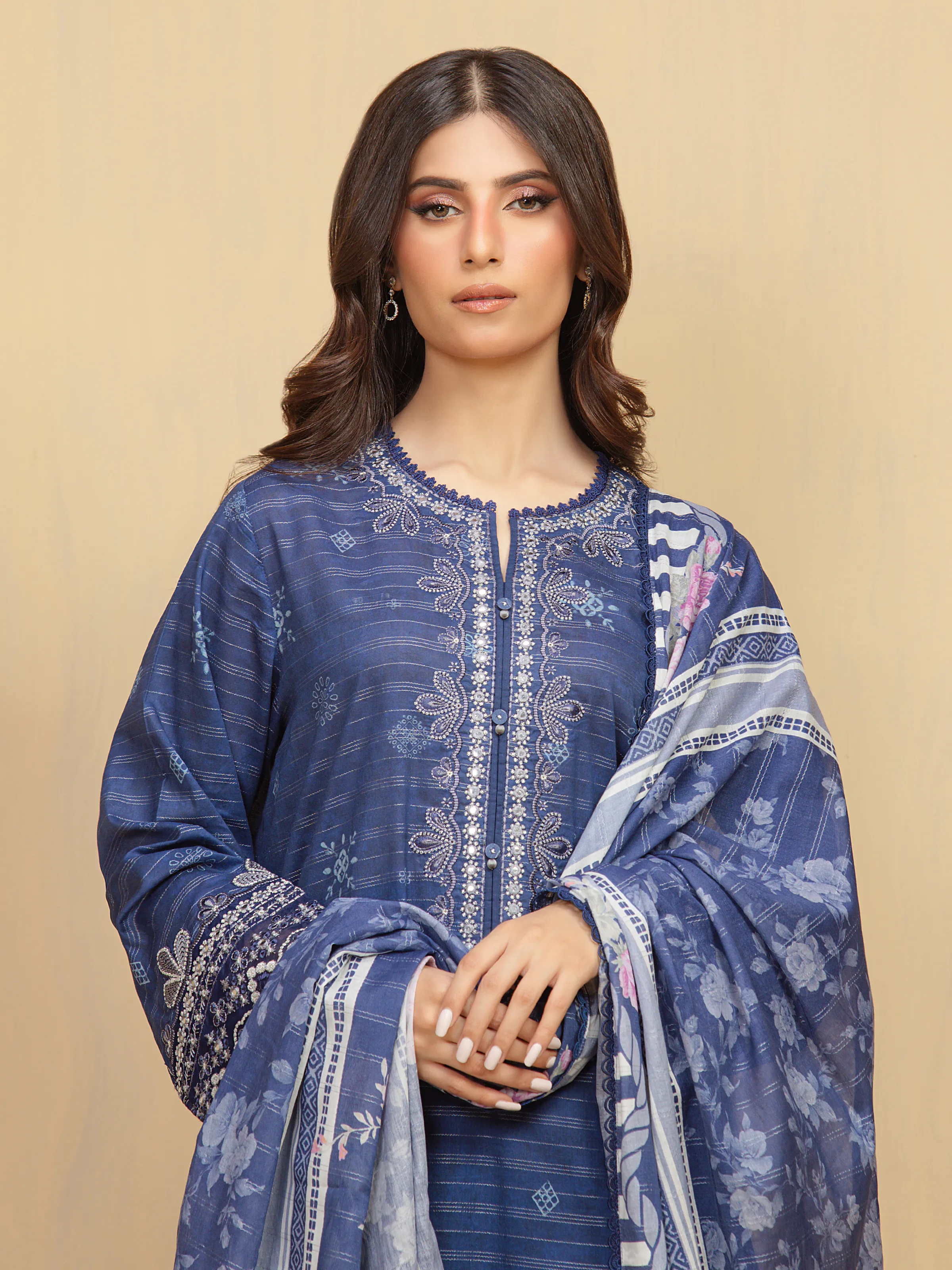 Unstitched Embroidered Lawn Suit - EWU5V1-31881-3P - Image 2