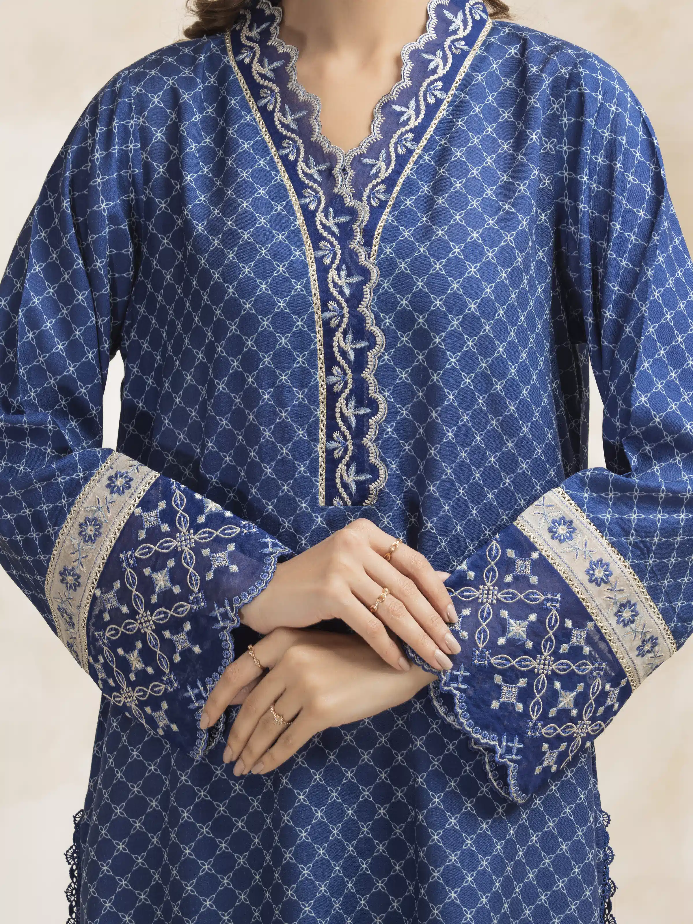 Unstitched Embroidered Raw Silk Suit - EWU5V16-30378-3P - Image 3