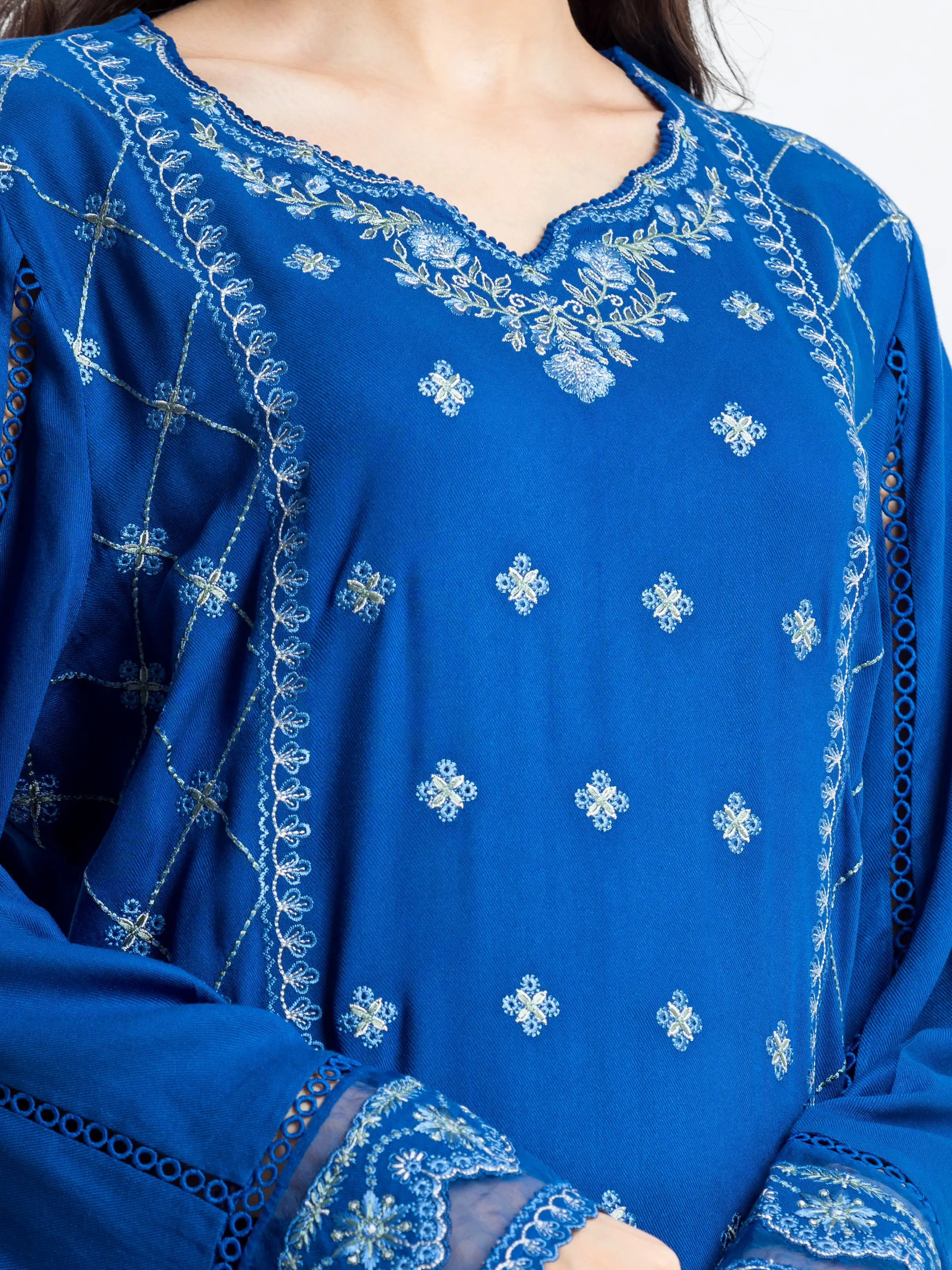 Unstitched Embroidered Viscose Suit - EWU24V13-30229-3P - Image 2