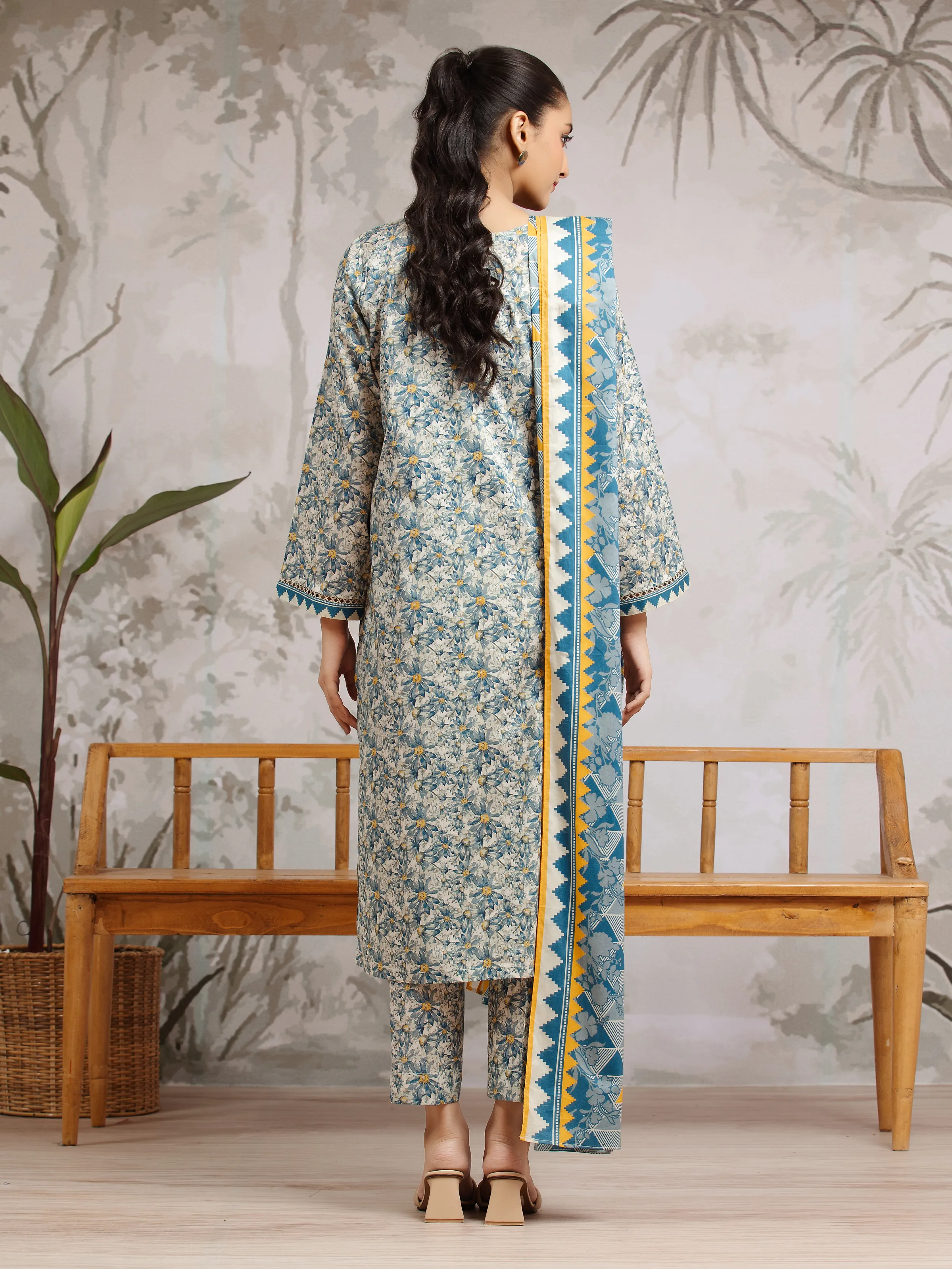 Unstitched Printed Khaddar Suit - EWU24A3-29620-3P - Image 2