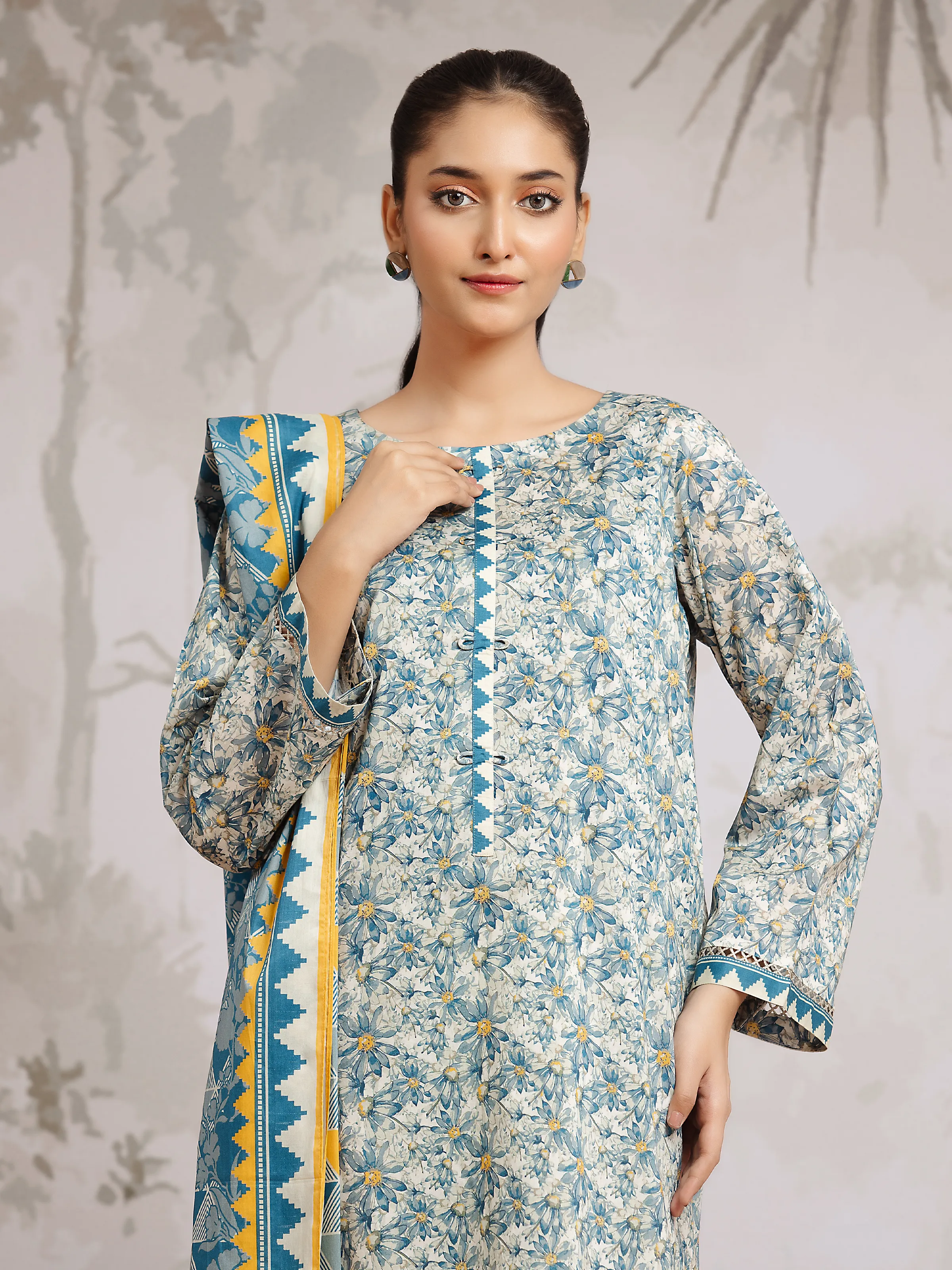 Unstitched Printed Khaddar Suit - EWU24A3-29620-3P - Image 3