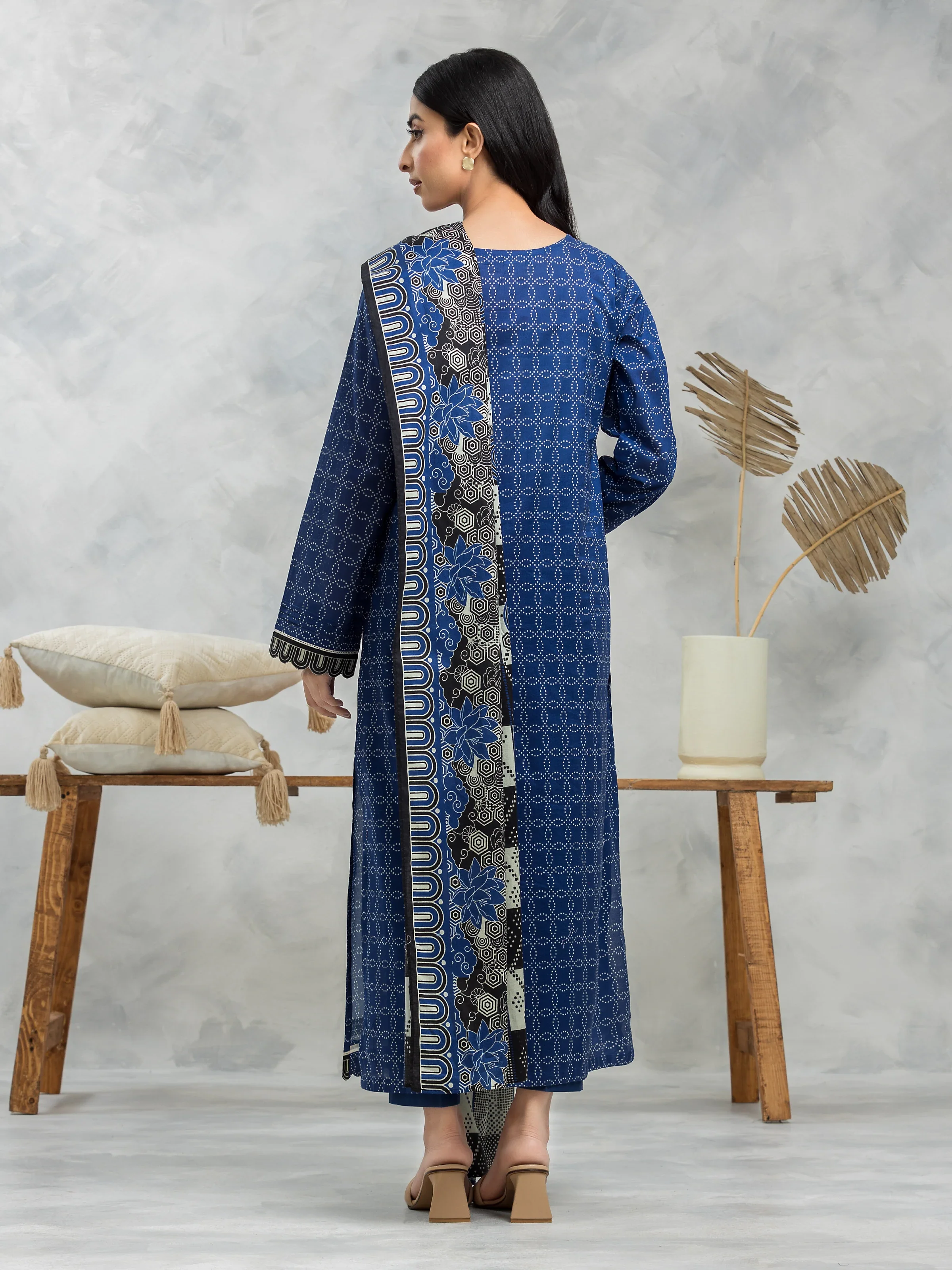 Unstitched Printed Cambric Suit - EWU24A2-28384-3P - Image 3