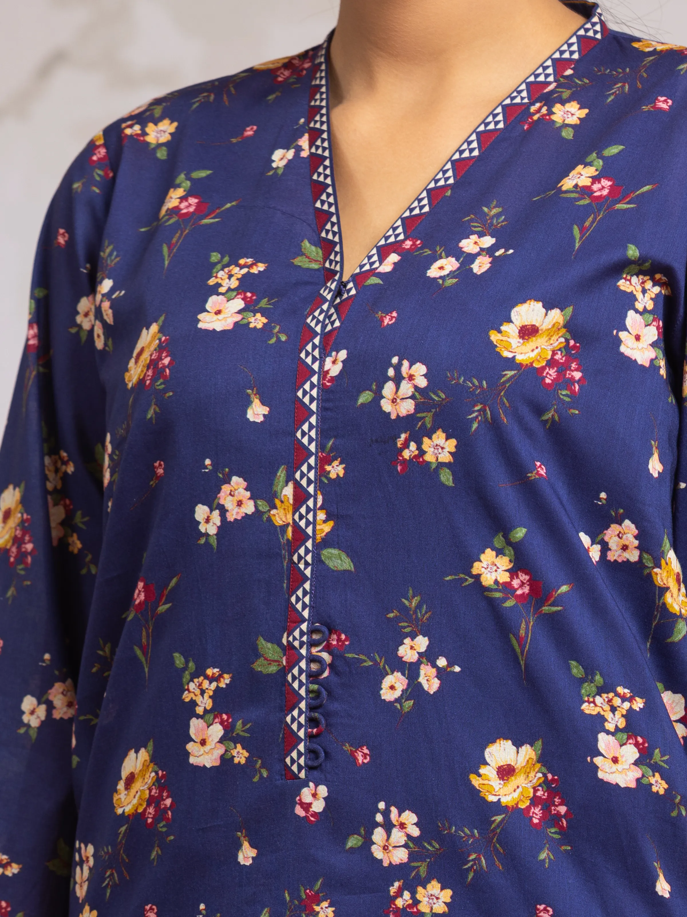 Unstitched Printed Khaddar Suit - EWU24A3-29621-3P - Image 3