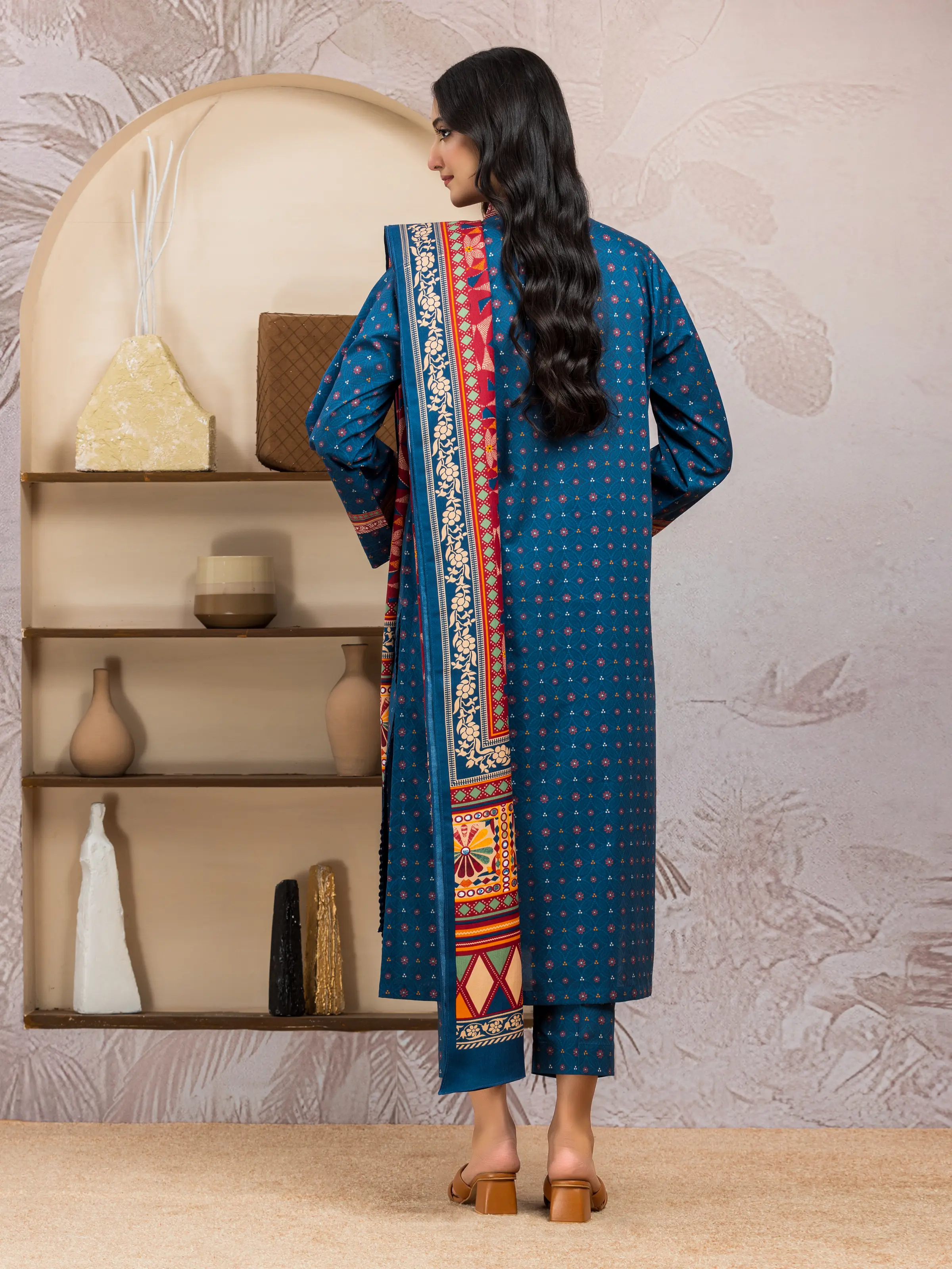 Unstitched Printed Khaddar Suit - EWU24M3-106-3P - Image 2
