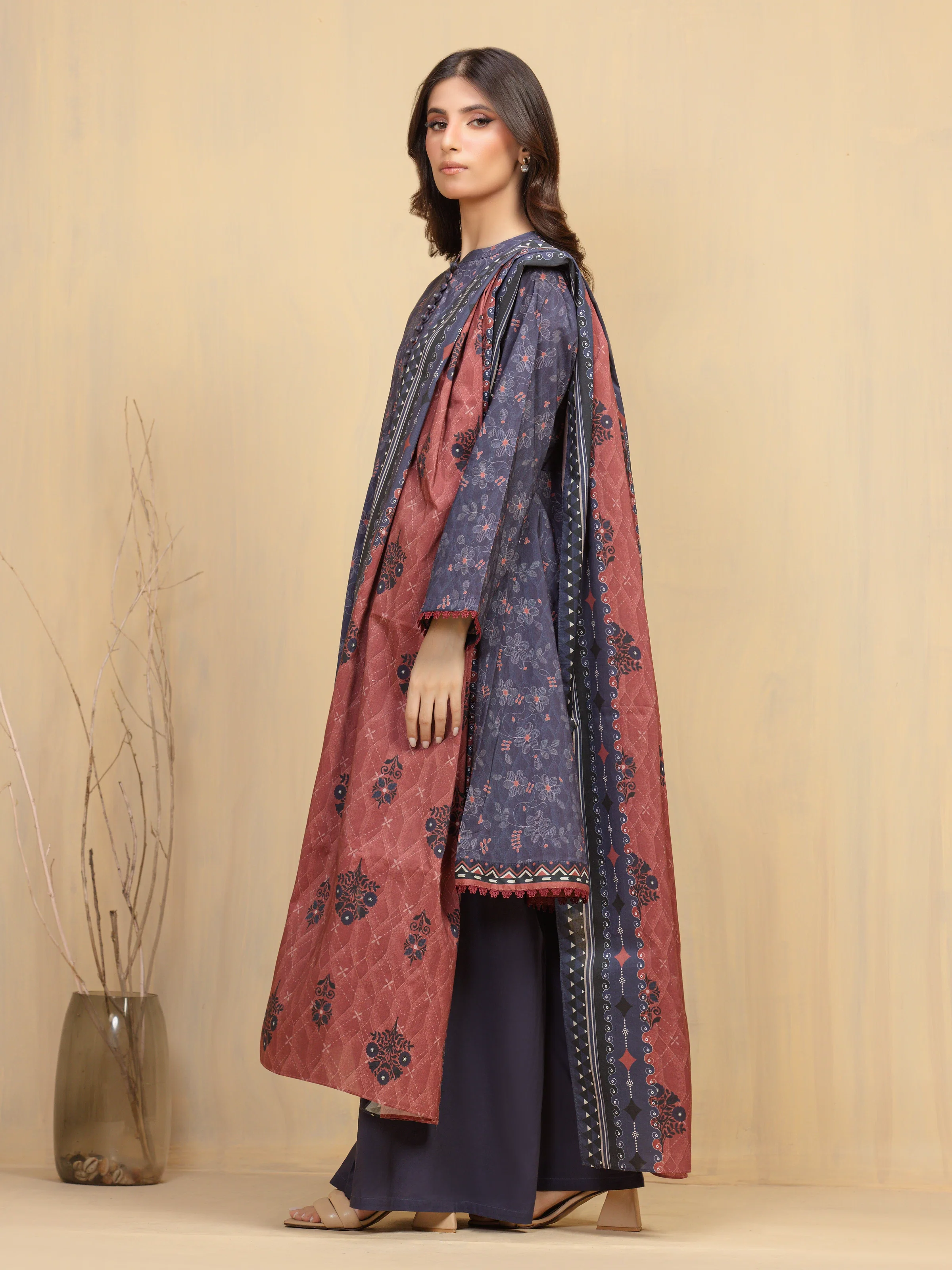 Unstitched Printed Khaddar Suit - EWU5A3-36007-3P - Image 5