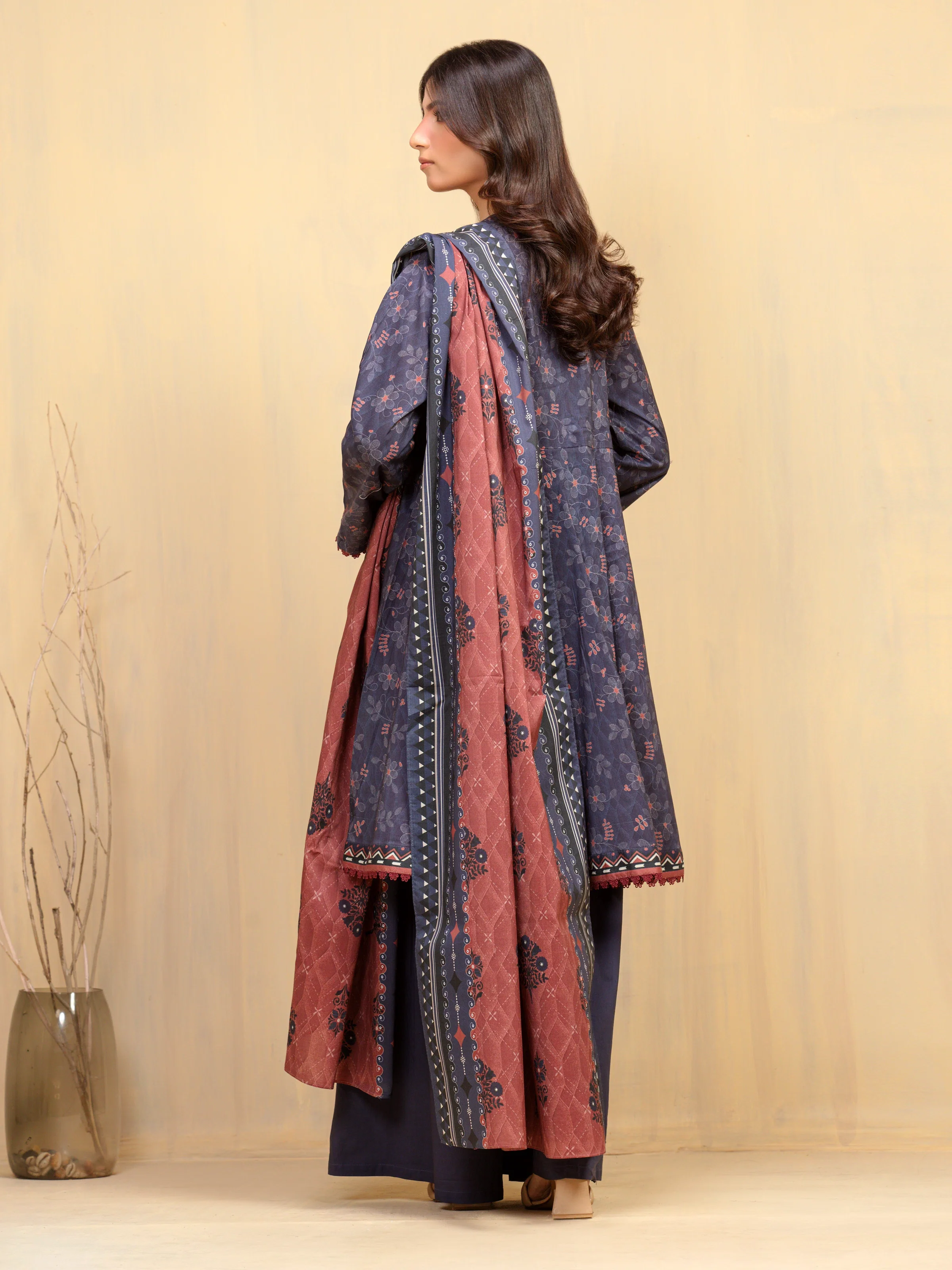 Unstitched Printed Khaddar Suit - EWU5A3-36007-3P - Image 6