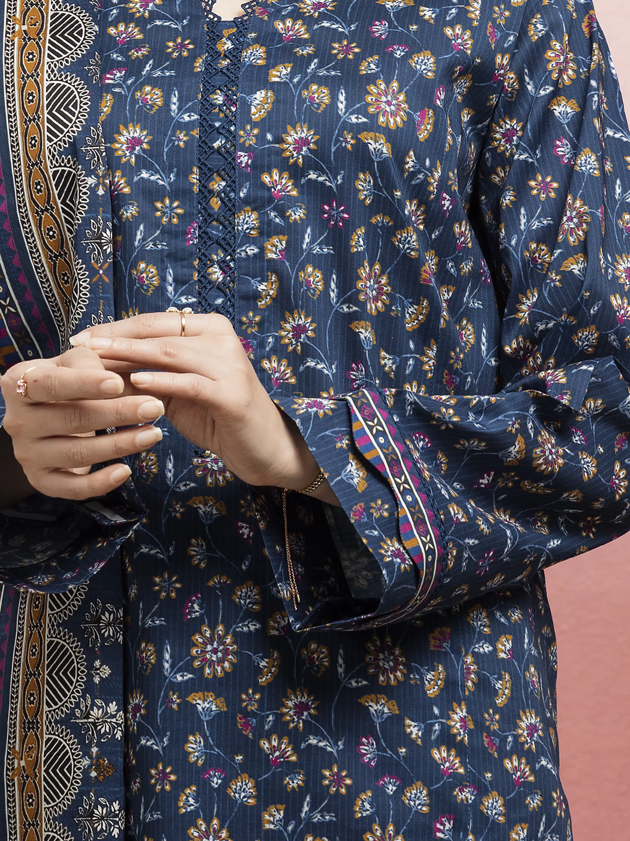Unstitched Printed Lawn Suit - EWU5A1-35085-3P - Image 5