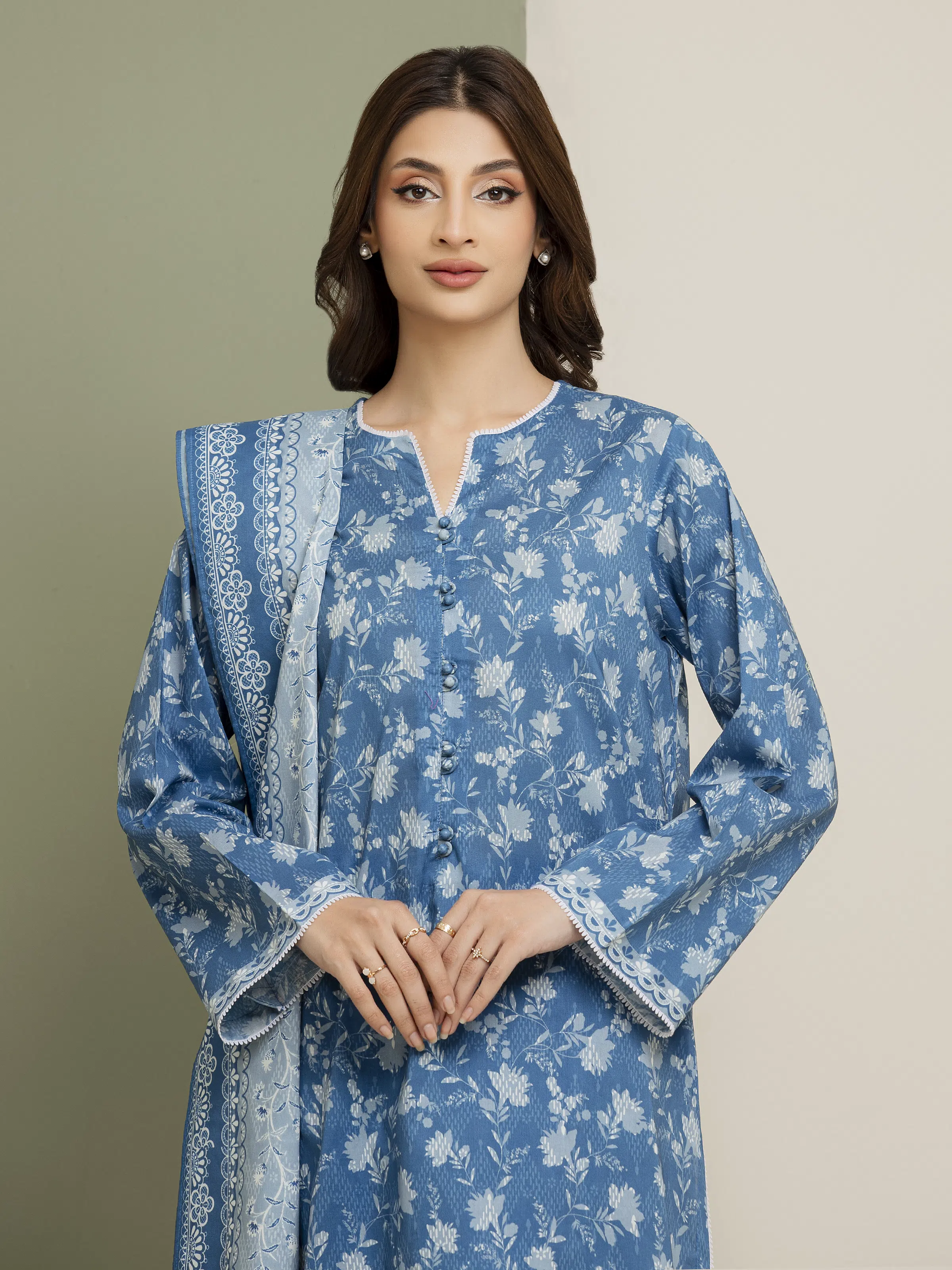 Unstitched Printed Lawn Suit - EWU5A1-35088-3P - Image 4