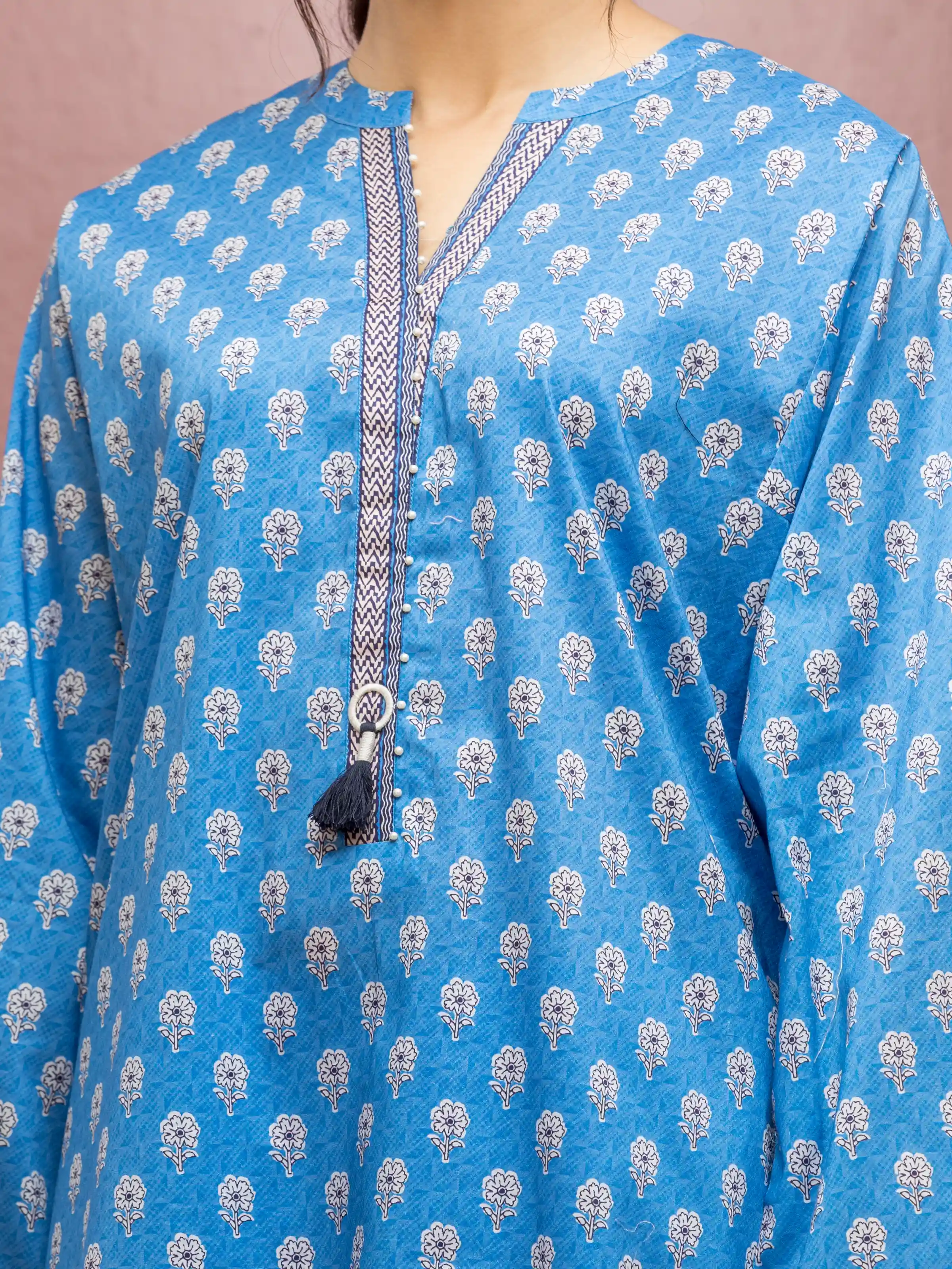 Unstitched Printed Lawn Suit - EWU5A1-35116-3P - Image 3