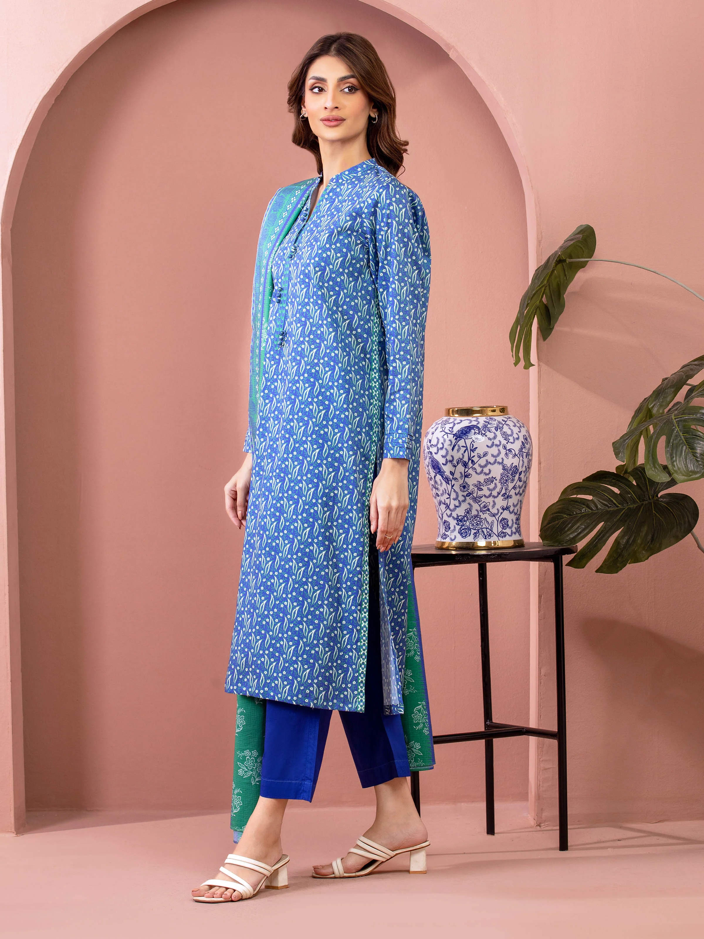 Unstitched Printed Lawn Suit - EWU5A1-35235-3P - Image 2