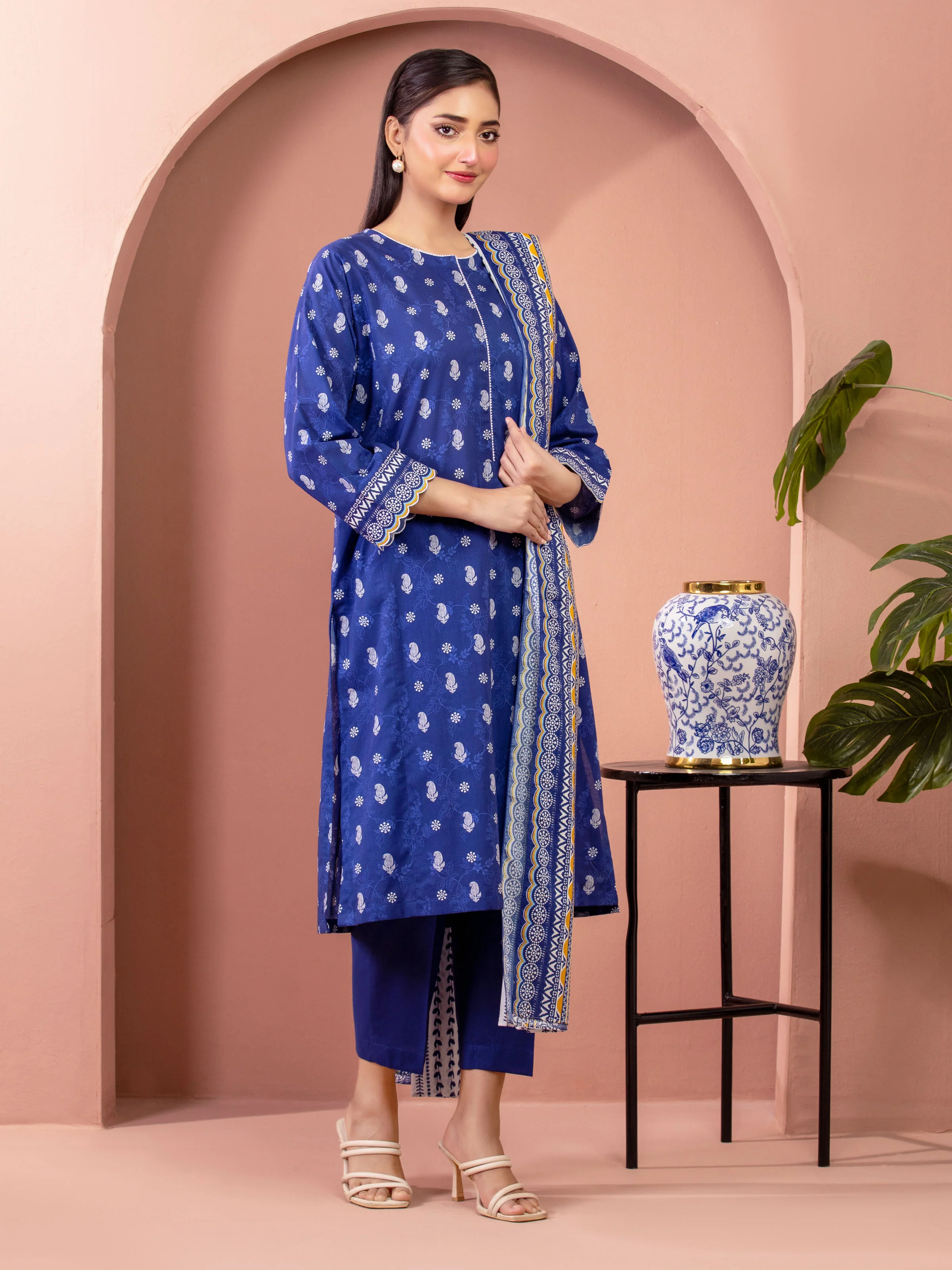Unstitched Printed Lawn Suit - EWU5A1-35240-3P - Image 2
